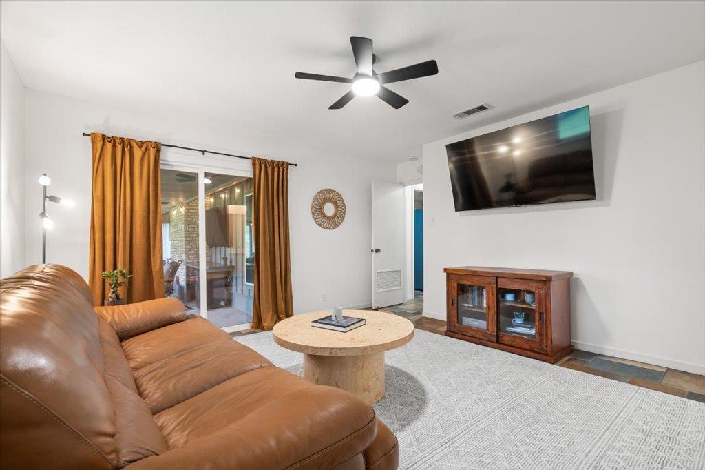 9503 Castlewood Dr, Austin, TX 78748