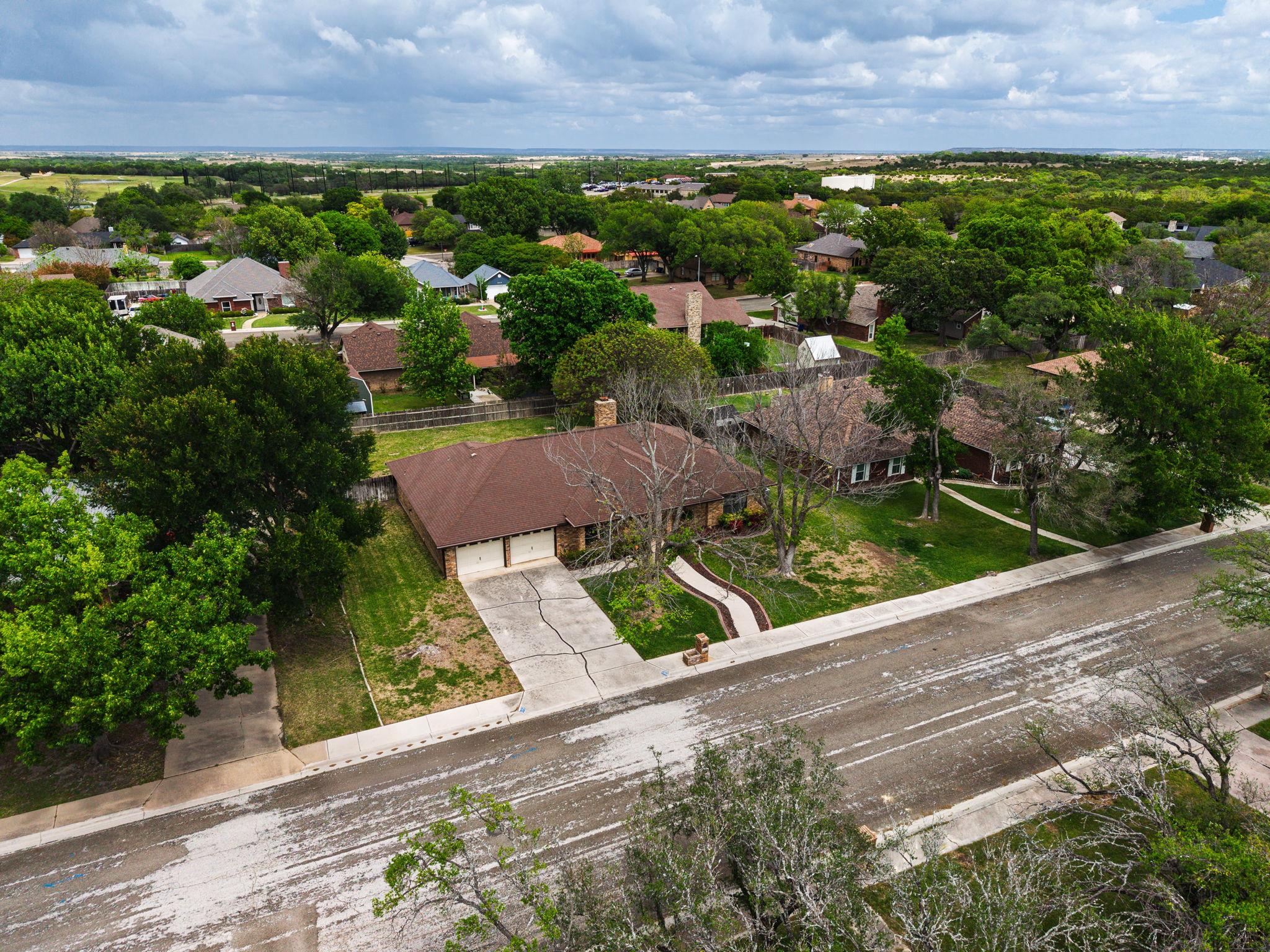 1313 Sparrow Trl, Copperas Cove, TX 76522