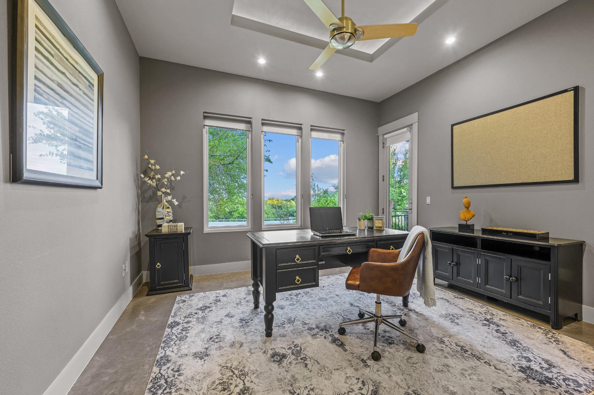 18301 Flagler Dr, Austin, TX 78738