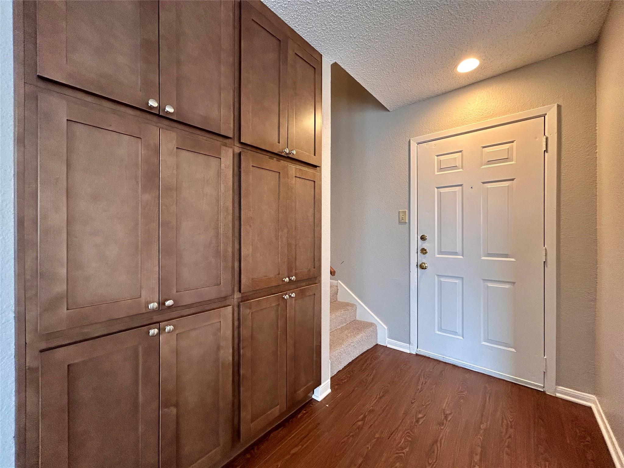 8910 Schick Rd # C, Austin, TX 78729