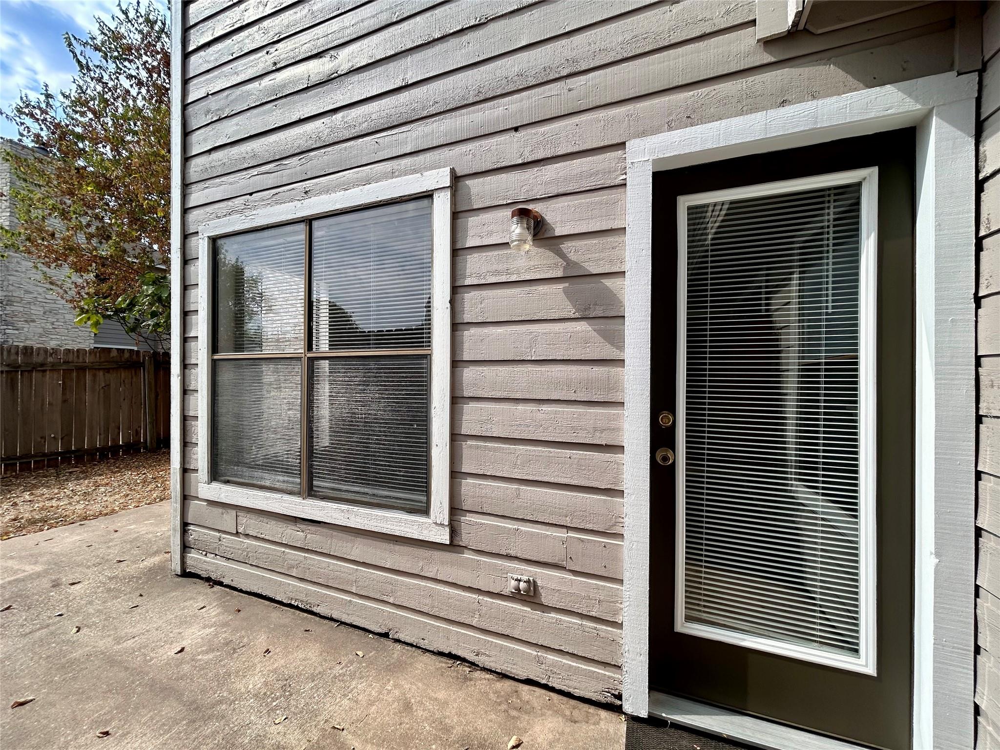 8910 Schick Rd # C, Austin, TX 78729