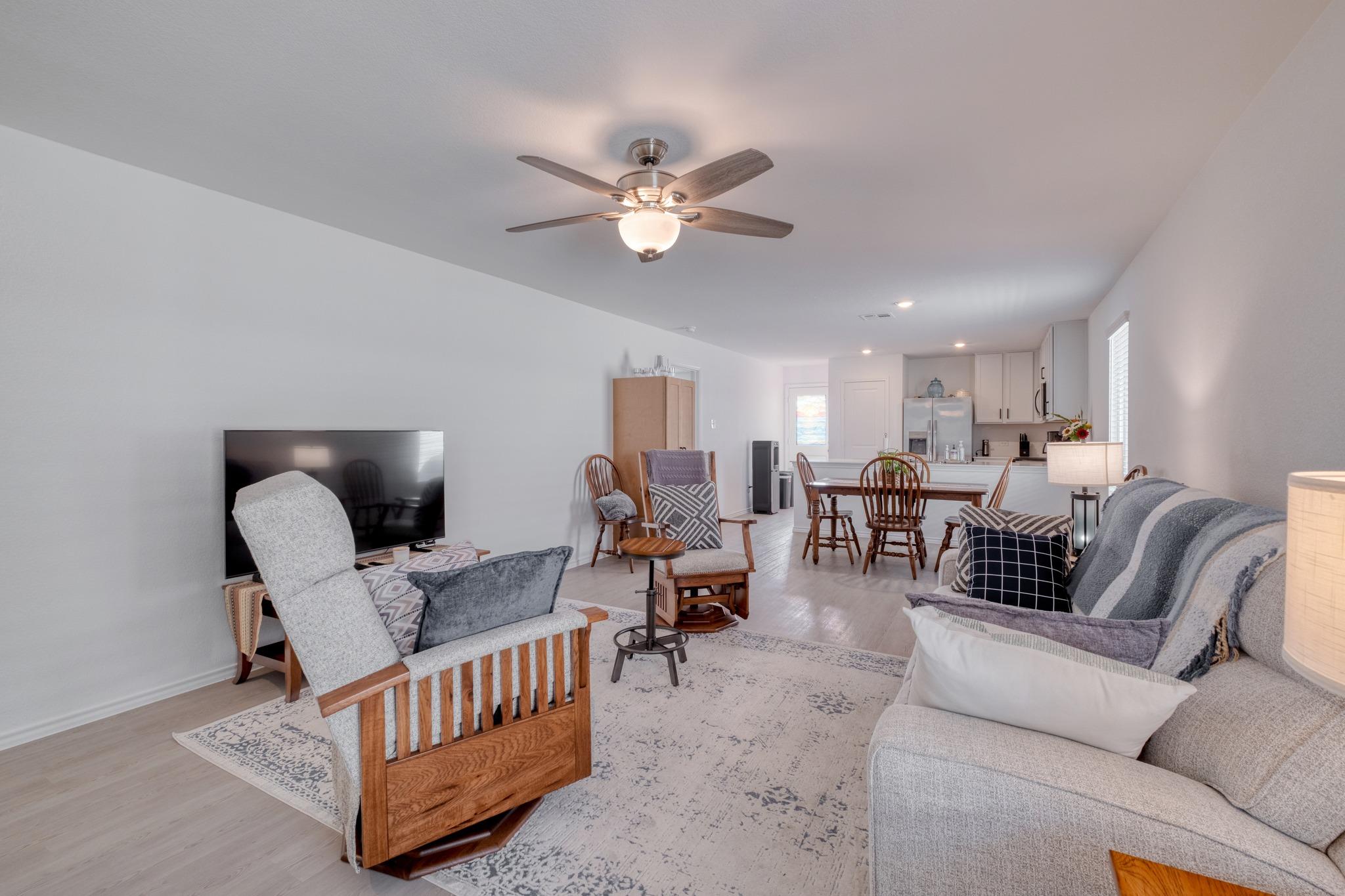 201 Tugboat Annie Way, Jarrell, TX 76537