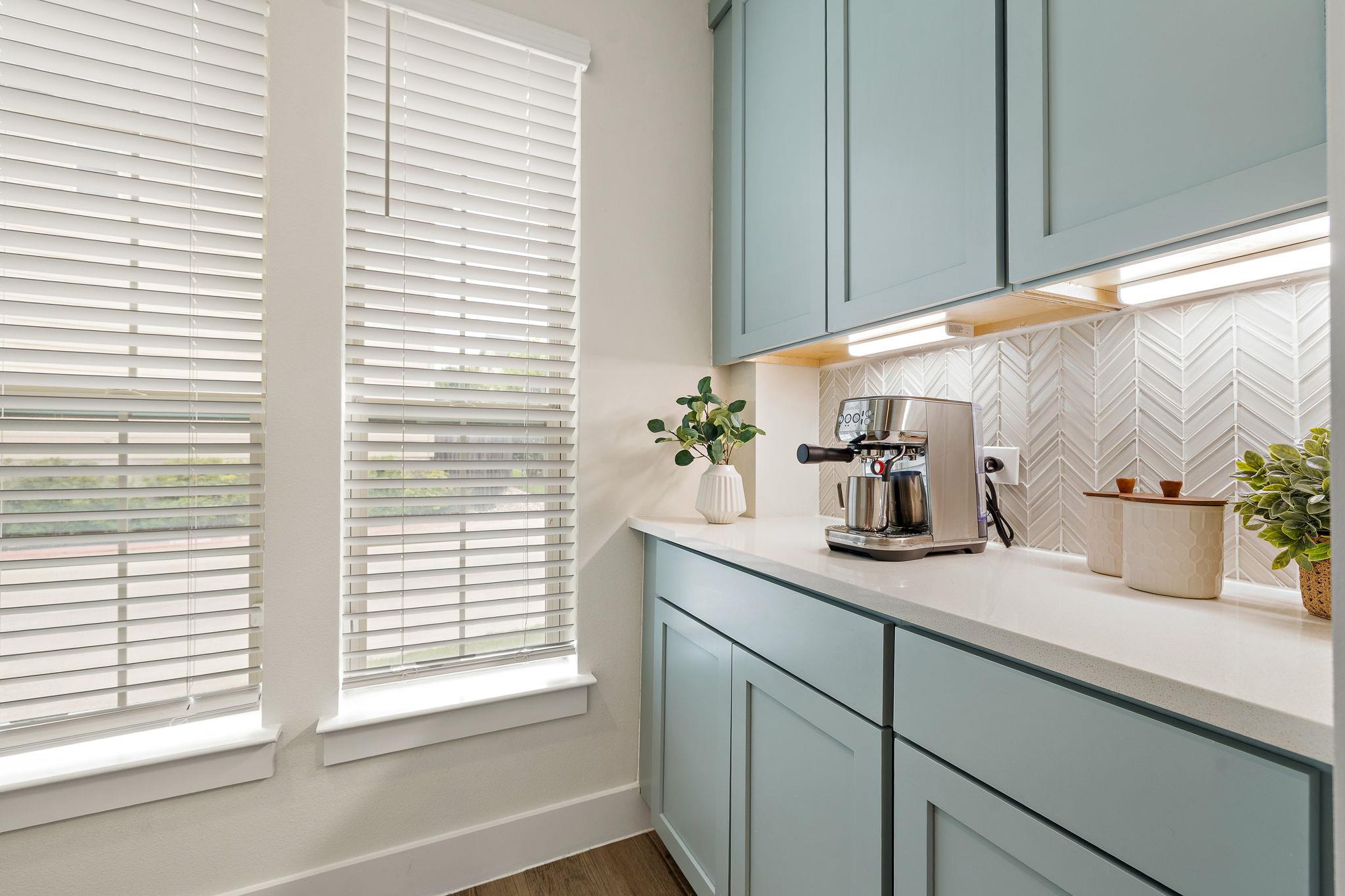 13501 Metric Blvd # 25, Austin, TX 78727