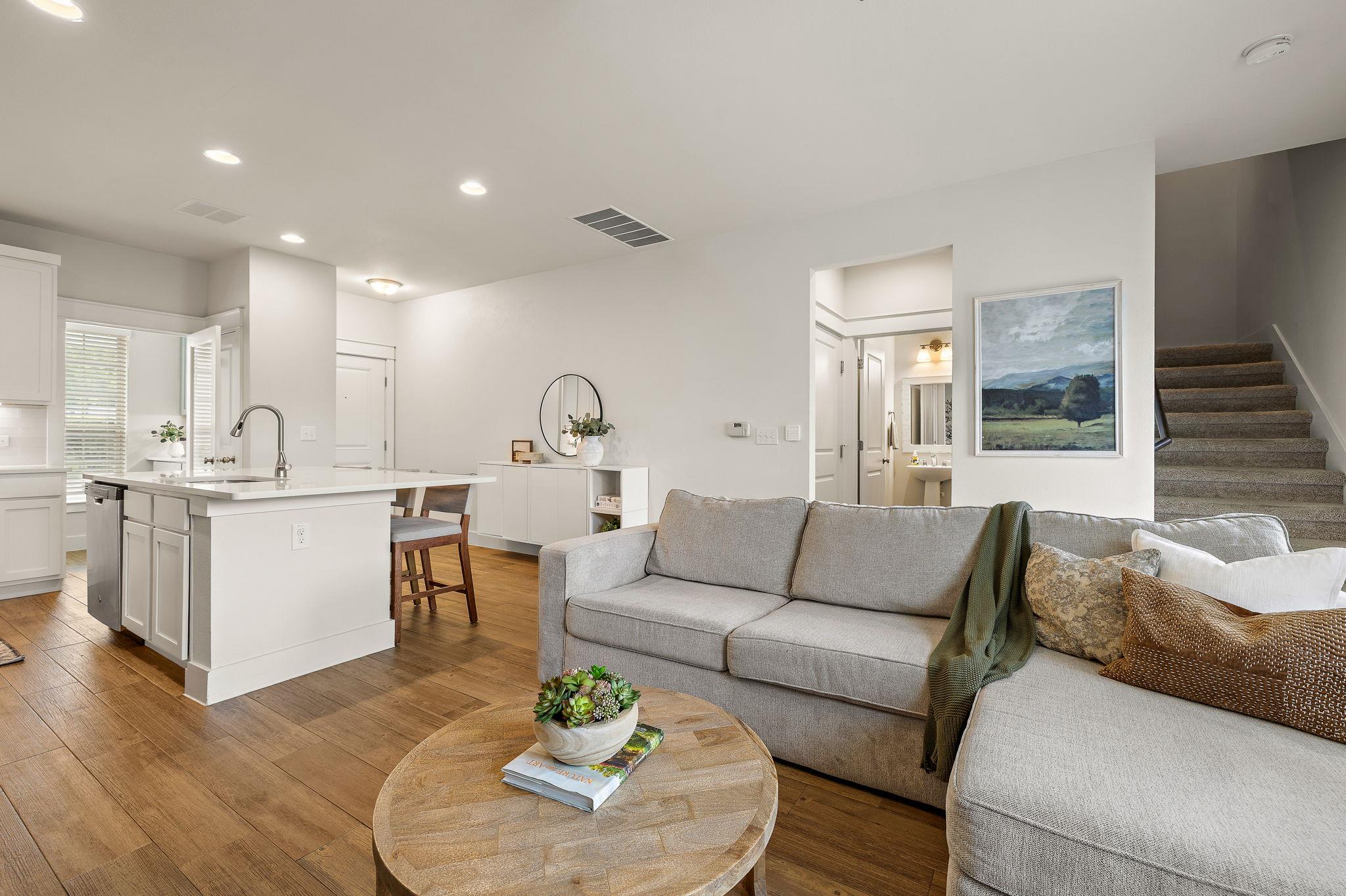 13501 Metric Blvd # 25, Austin, TX 78727