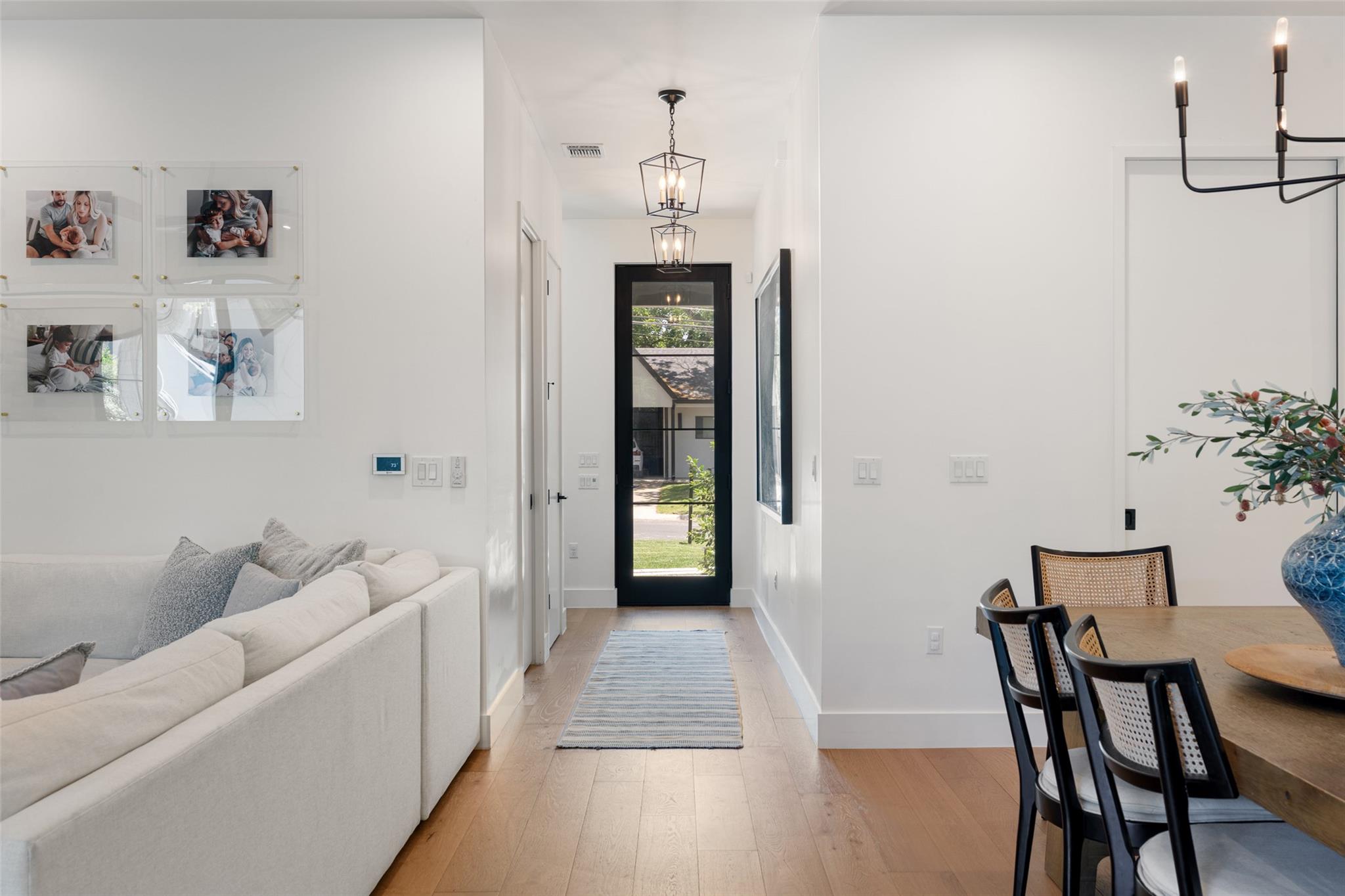 2107 Peach Tree St, Austin, TX 78704