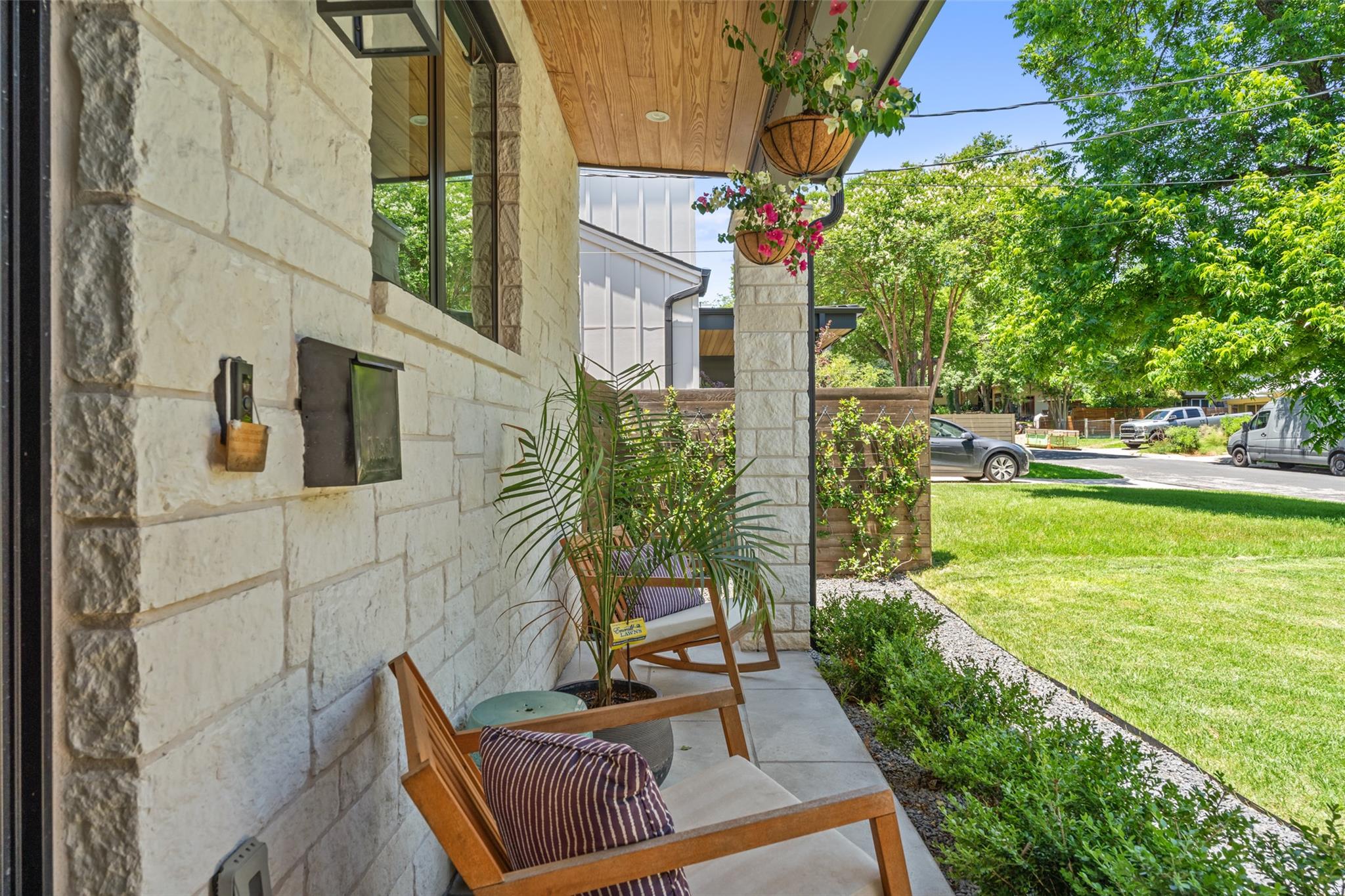 2107 Peach Tree St, Austin, TX 78704