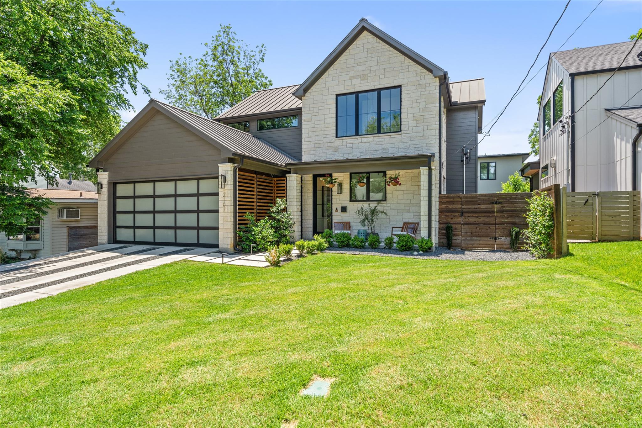 2107 Peach Tree St, Austin, TX 78704