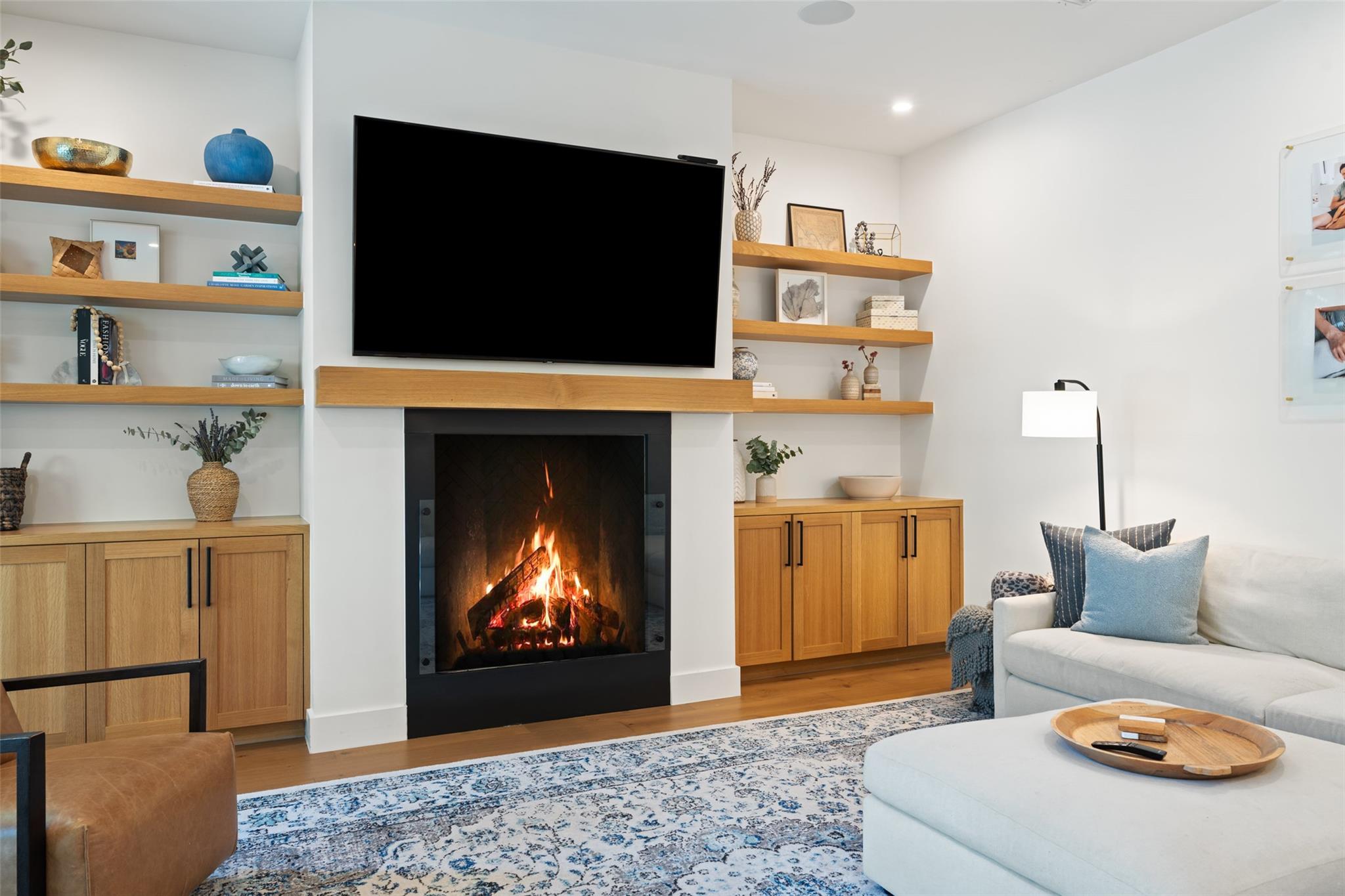 2107 Peach Tree St, Austin, TX 78704