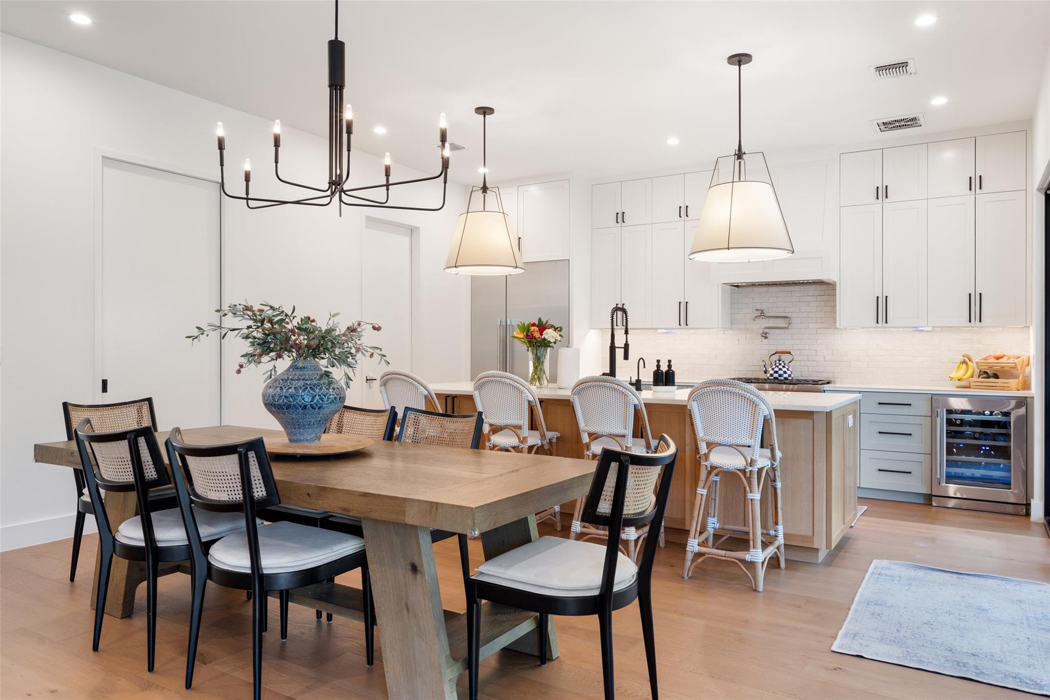 2107 Peach Tree St, Austin, TX 78704