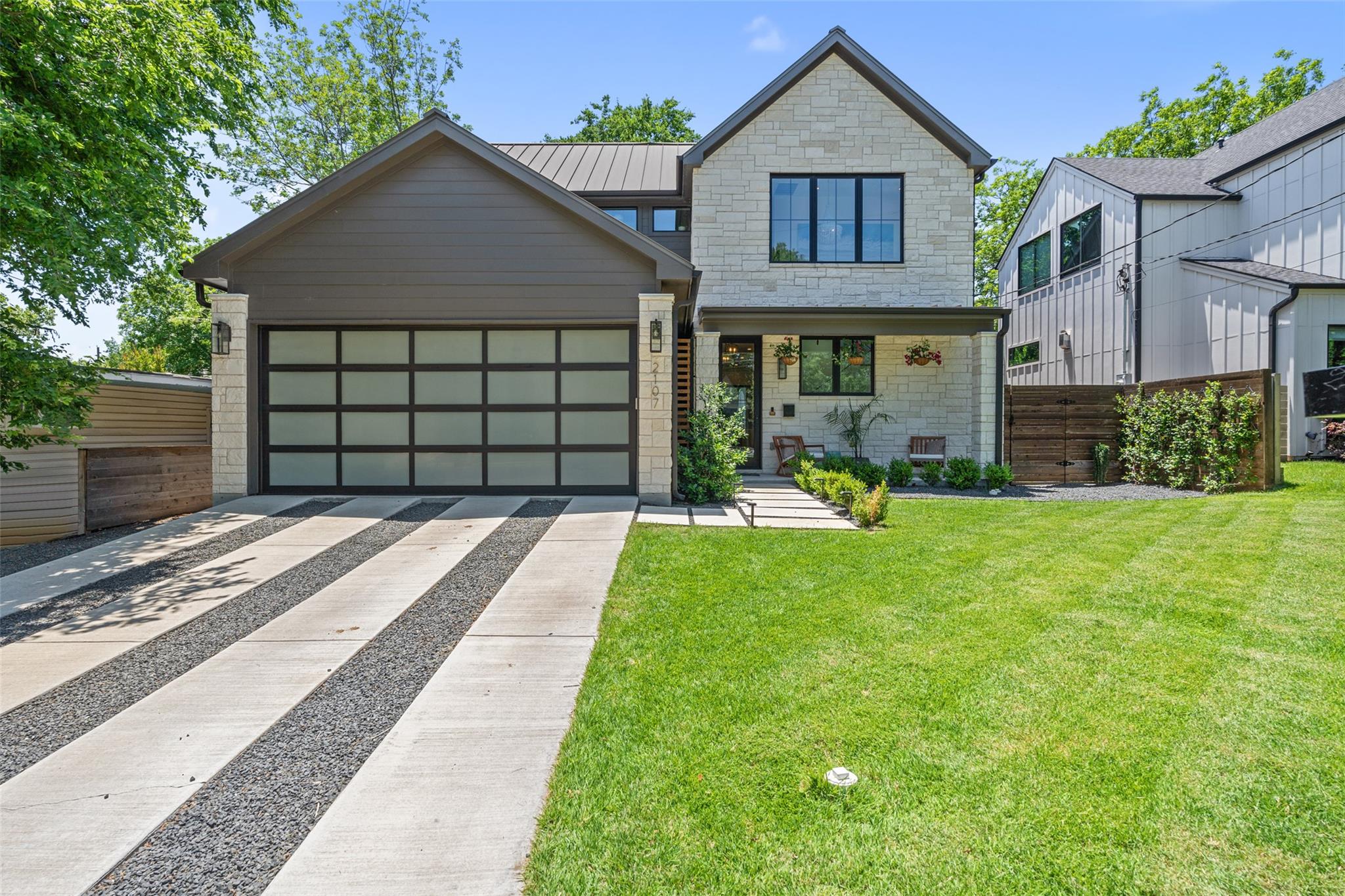 2107 Peach Tree St, Austin, TX 78704