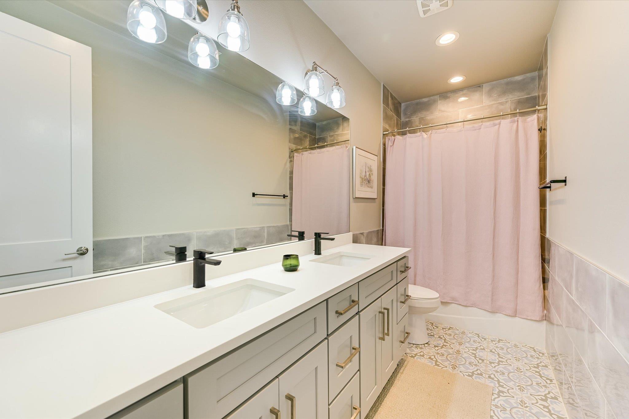 2308 Kellie Brooke Rd # 13, Spicewood, TX 78669