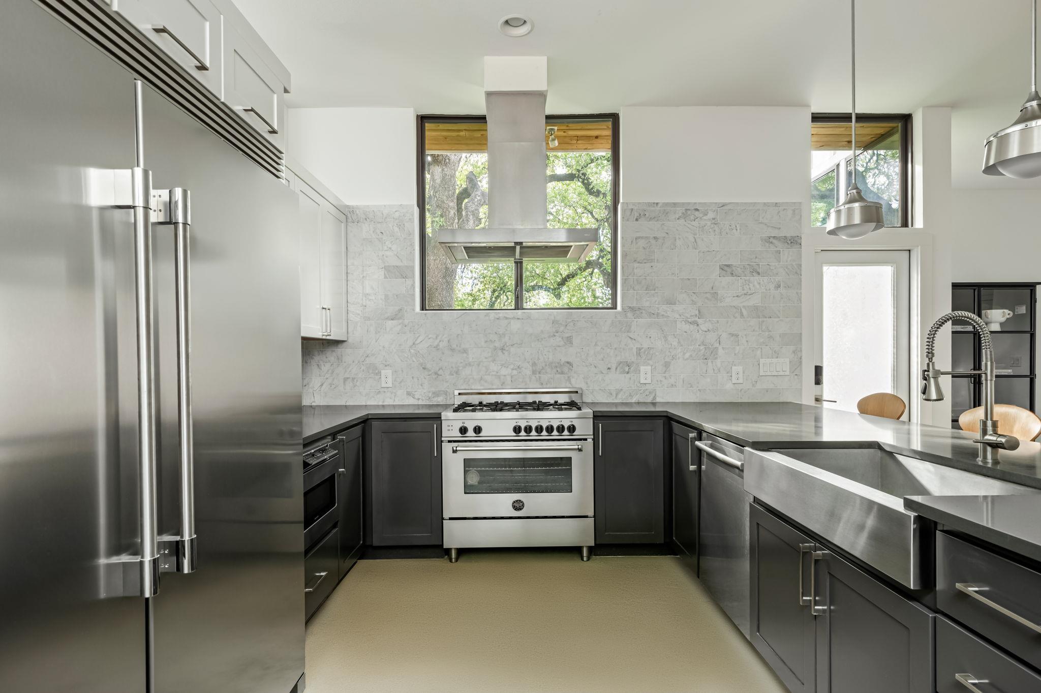 1407 Parkinson Dr # 1, Austin, TX 78704