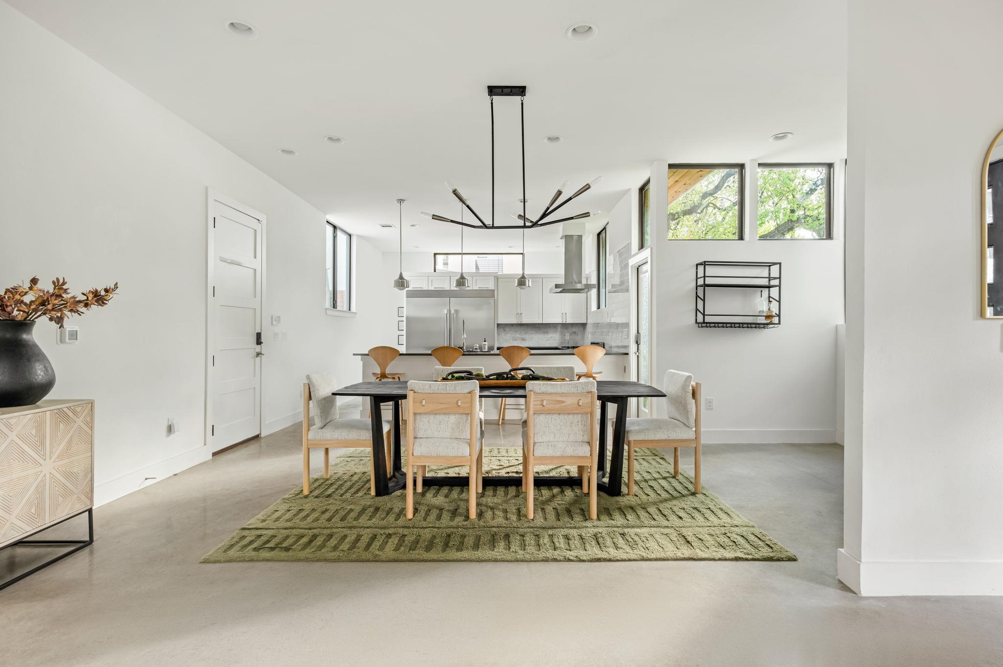 1407 Parkinson Dr # 1, Austin, TX 78704