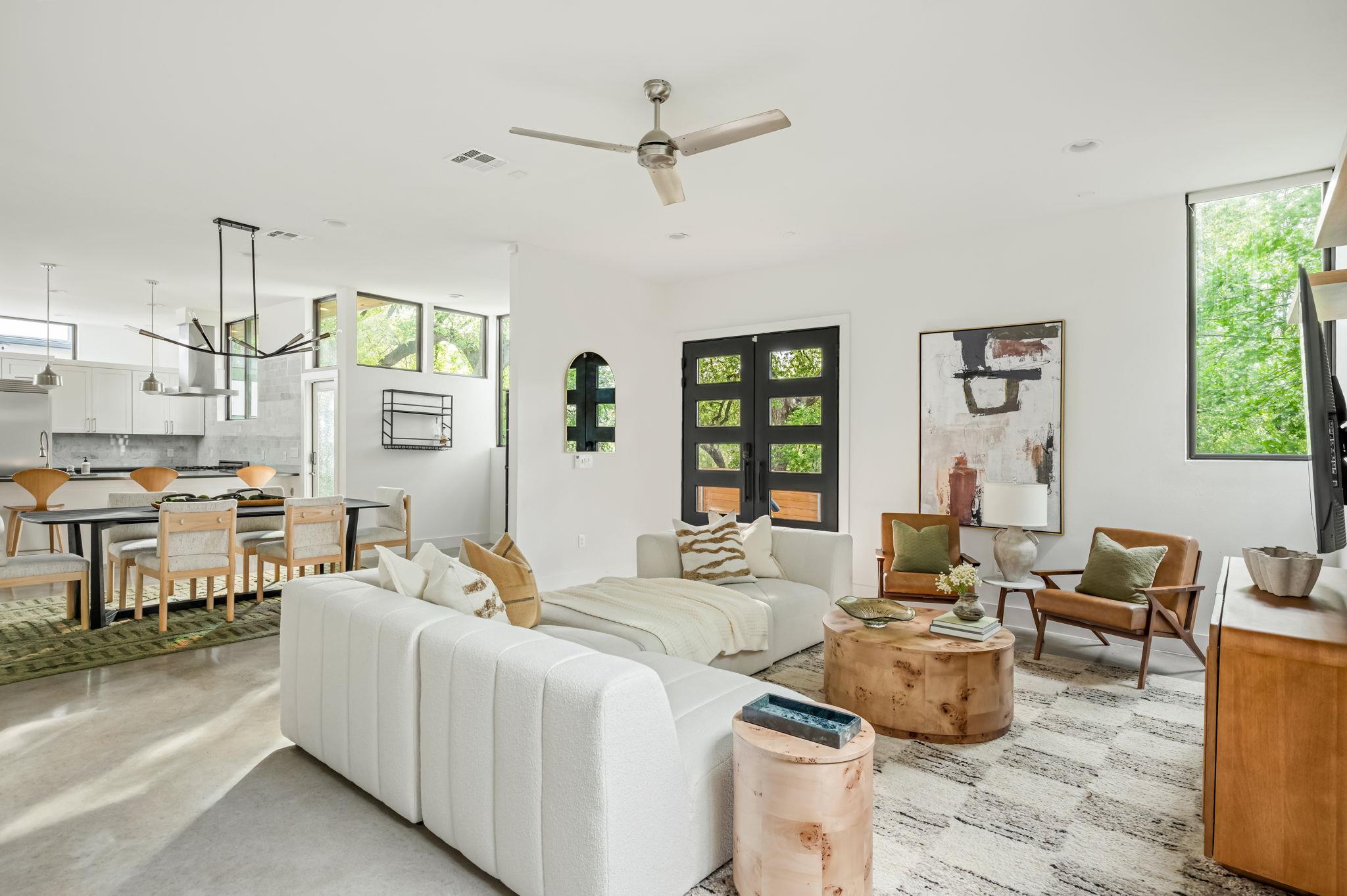 1407 Parkinson Dr # 1, Austin, TX 78704