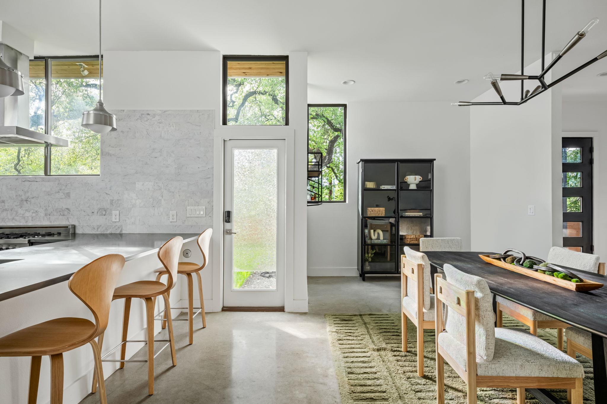 1407 Parkinson Dr # 1, Austin, TX 78704