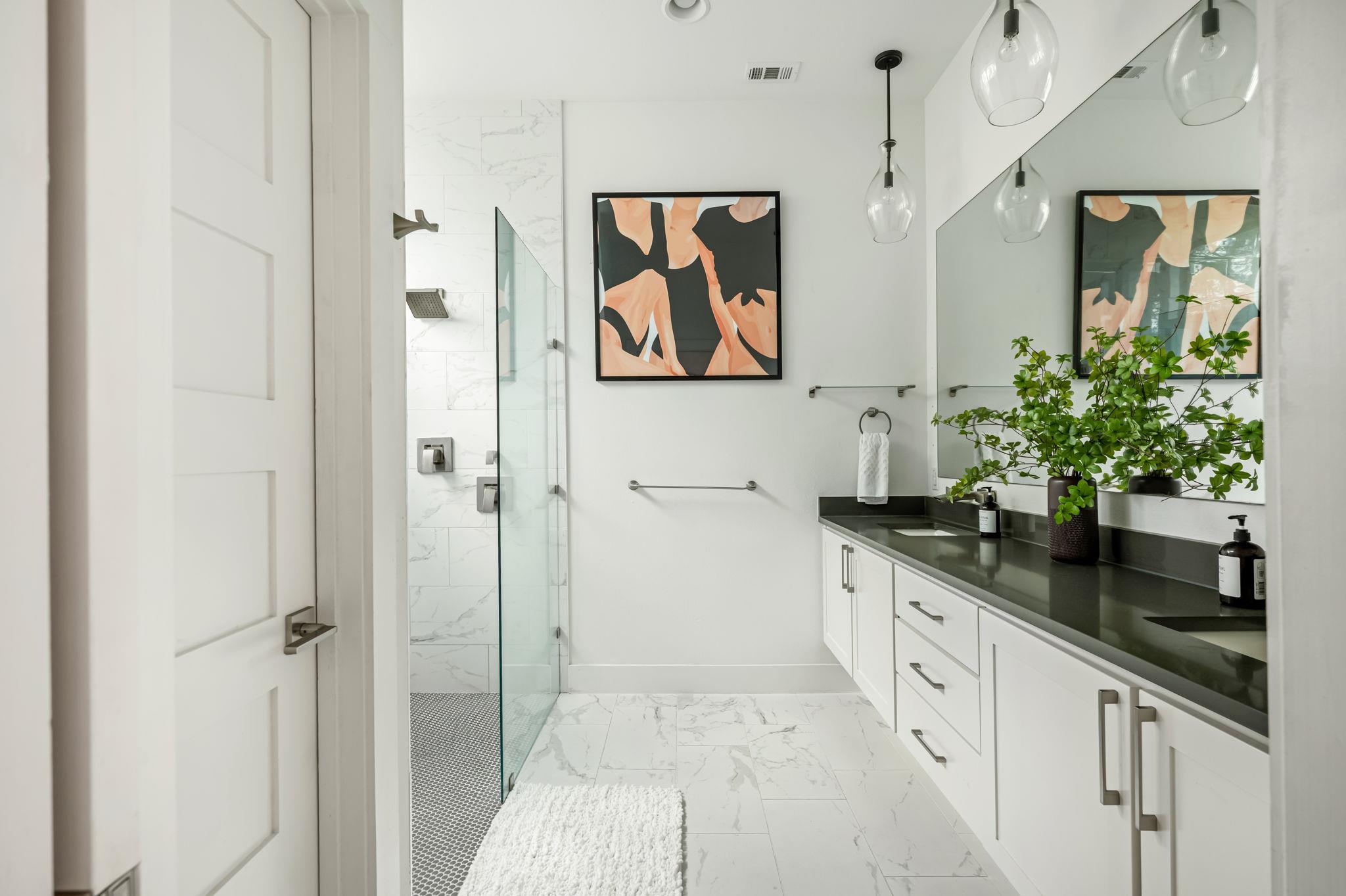 1407 Parkinson Dr # 1, Austin, TX 78704