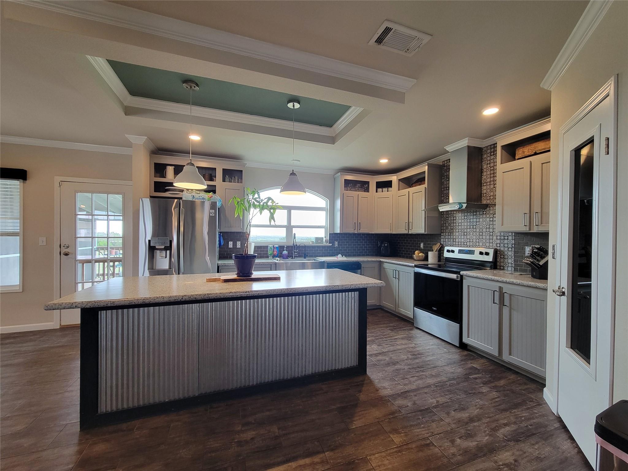 247 Daniel Dr, Bertram, TX 78605