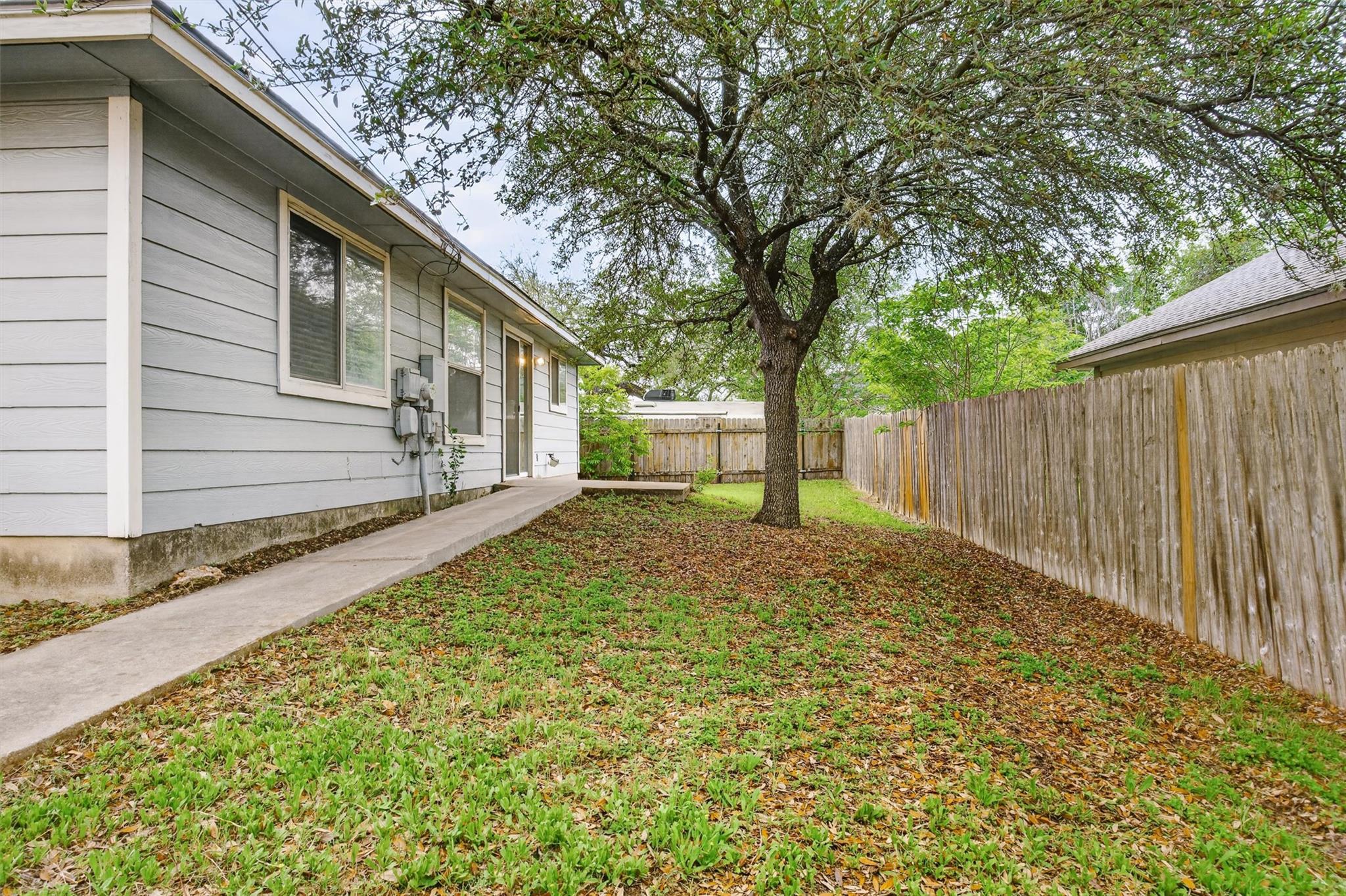 1182 Waller St, Austin, TX 78702