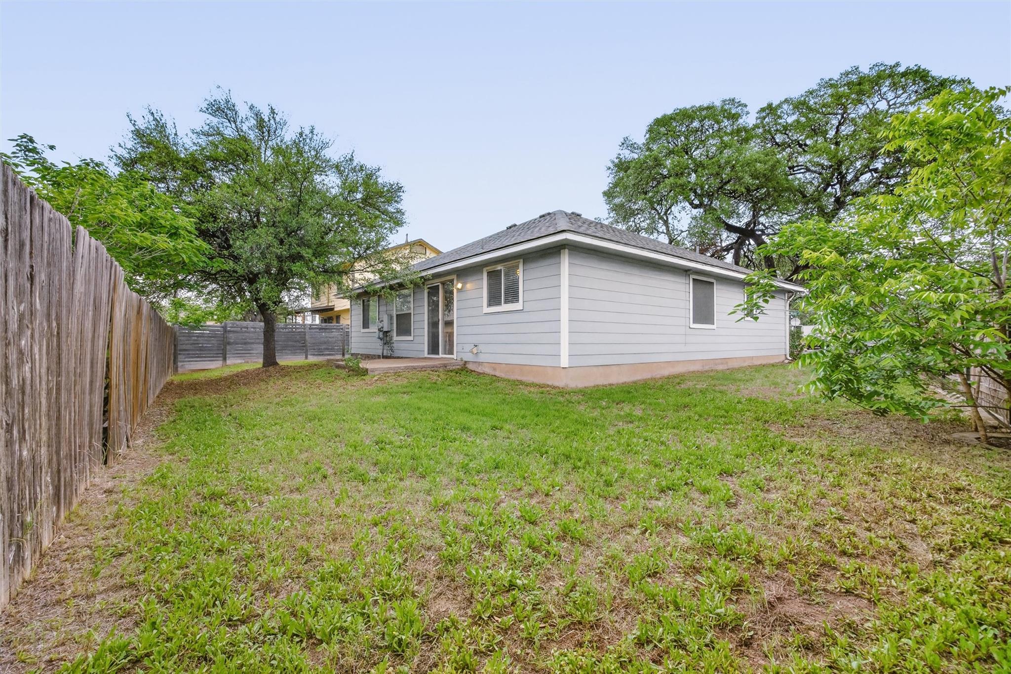 1182 Waller St, Austin, TX 78702