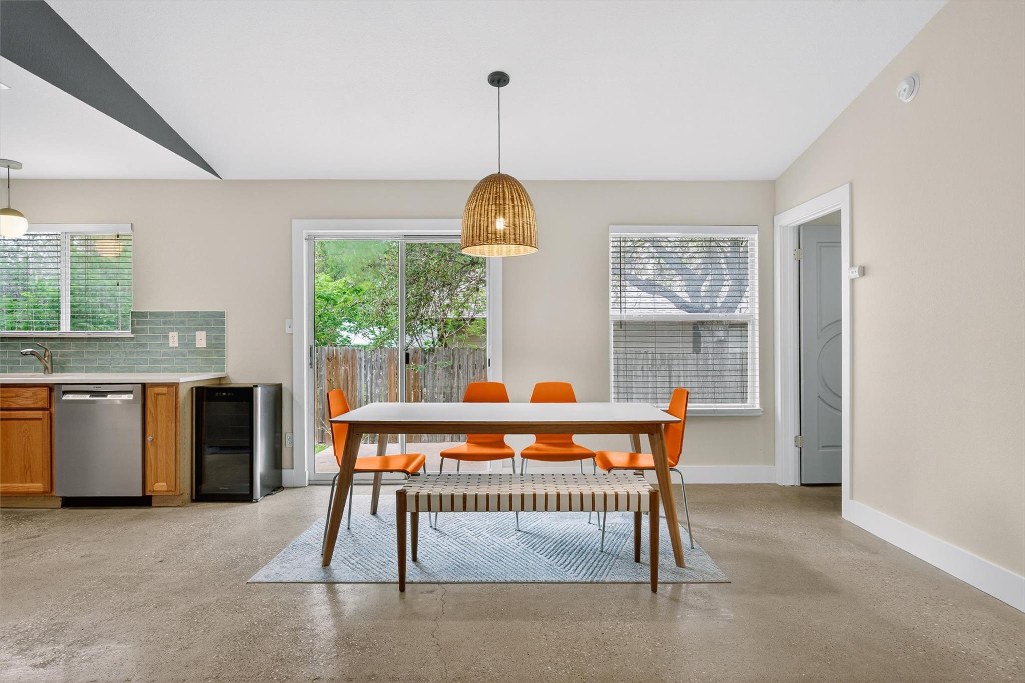 1182 Waller St, Austin, TX 78702