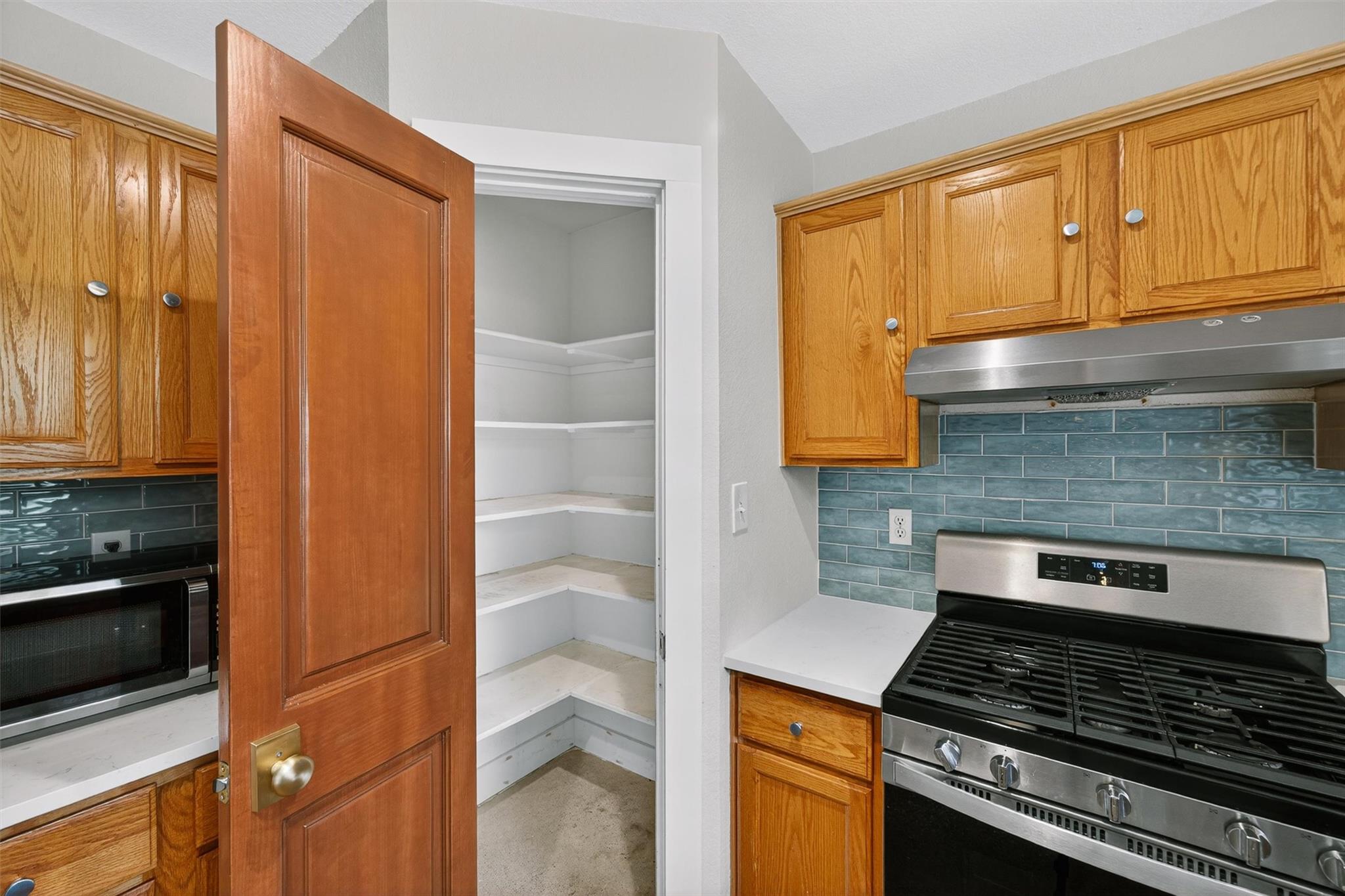 1182 Waller St, Austin, TX 78702