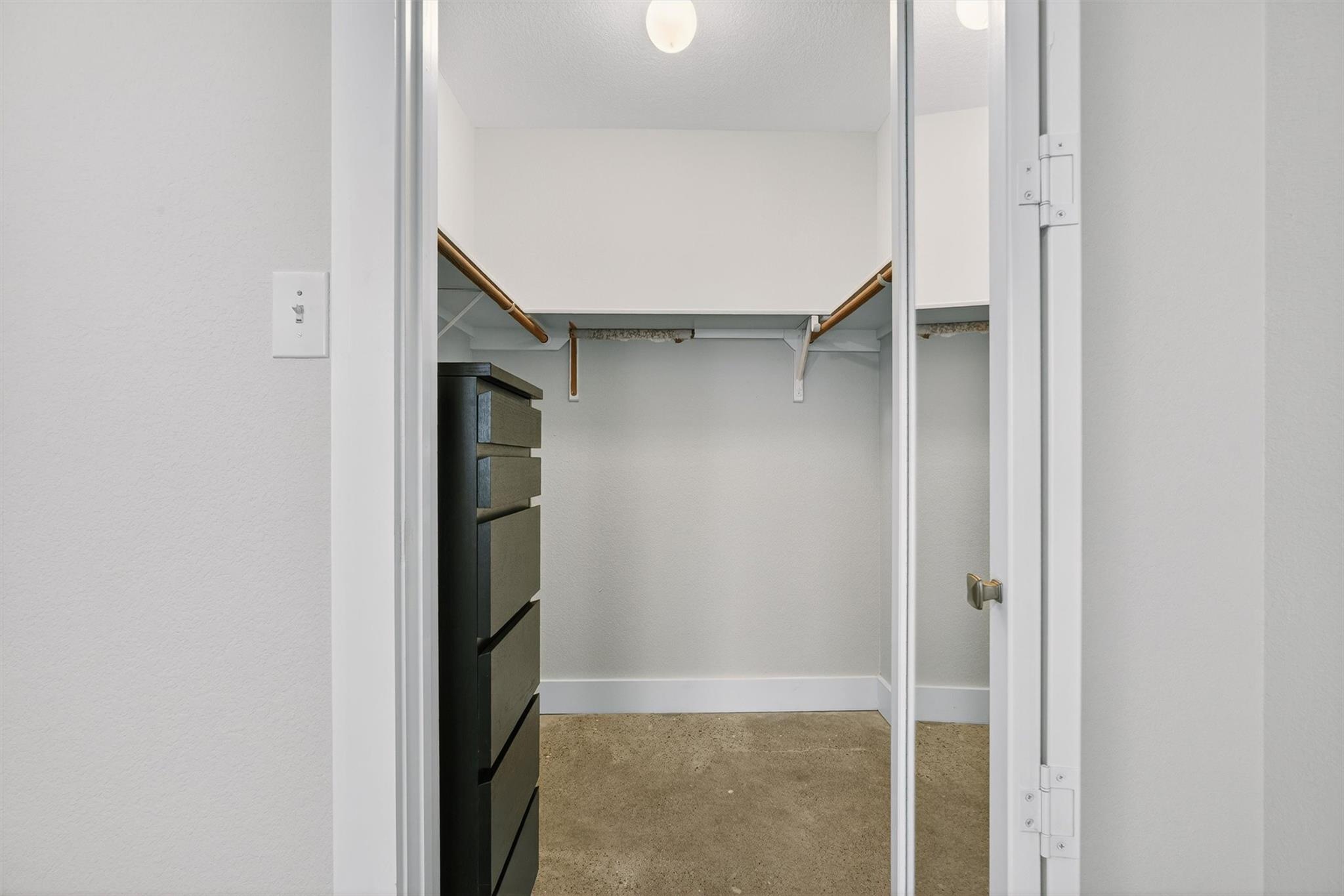 1182 Waller St, Austin, TX 78702