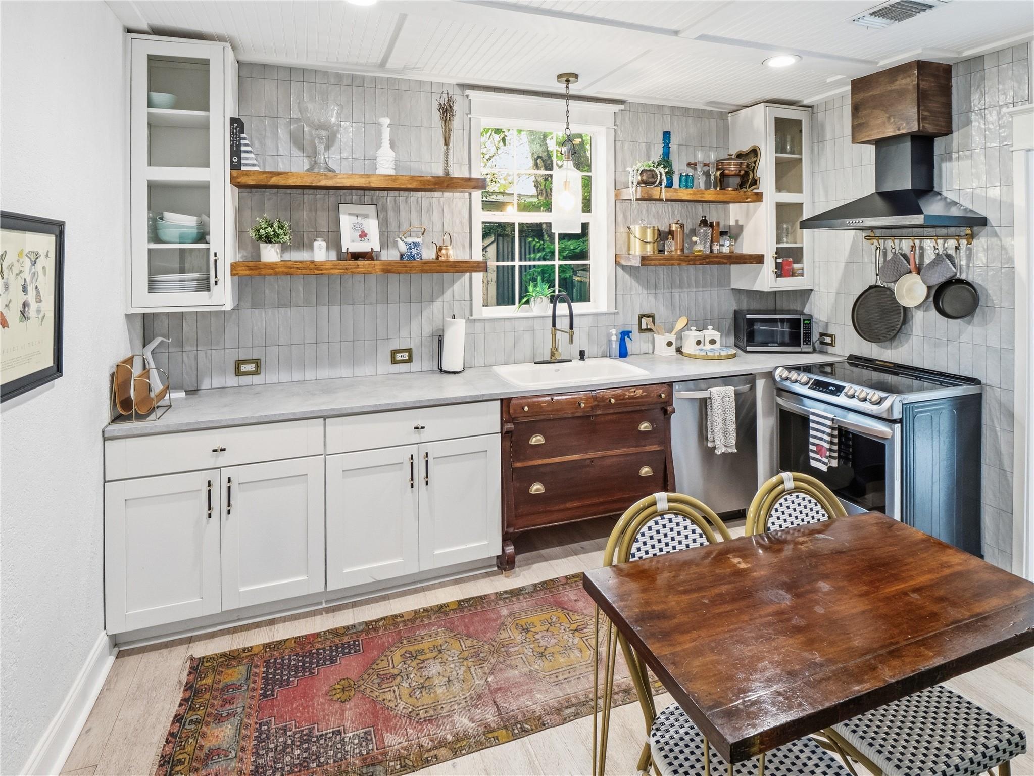 2007 S Church St, Georgetown, TX 78626