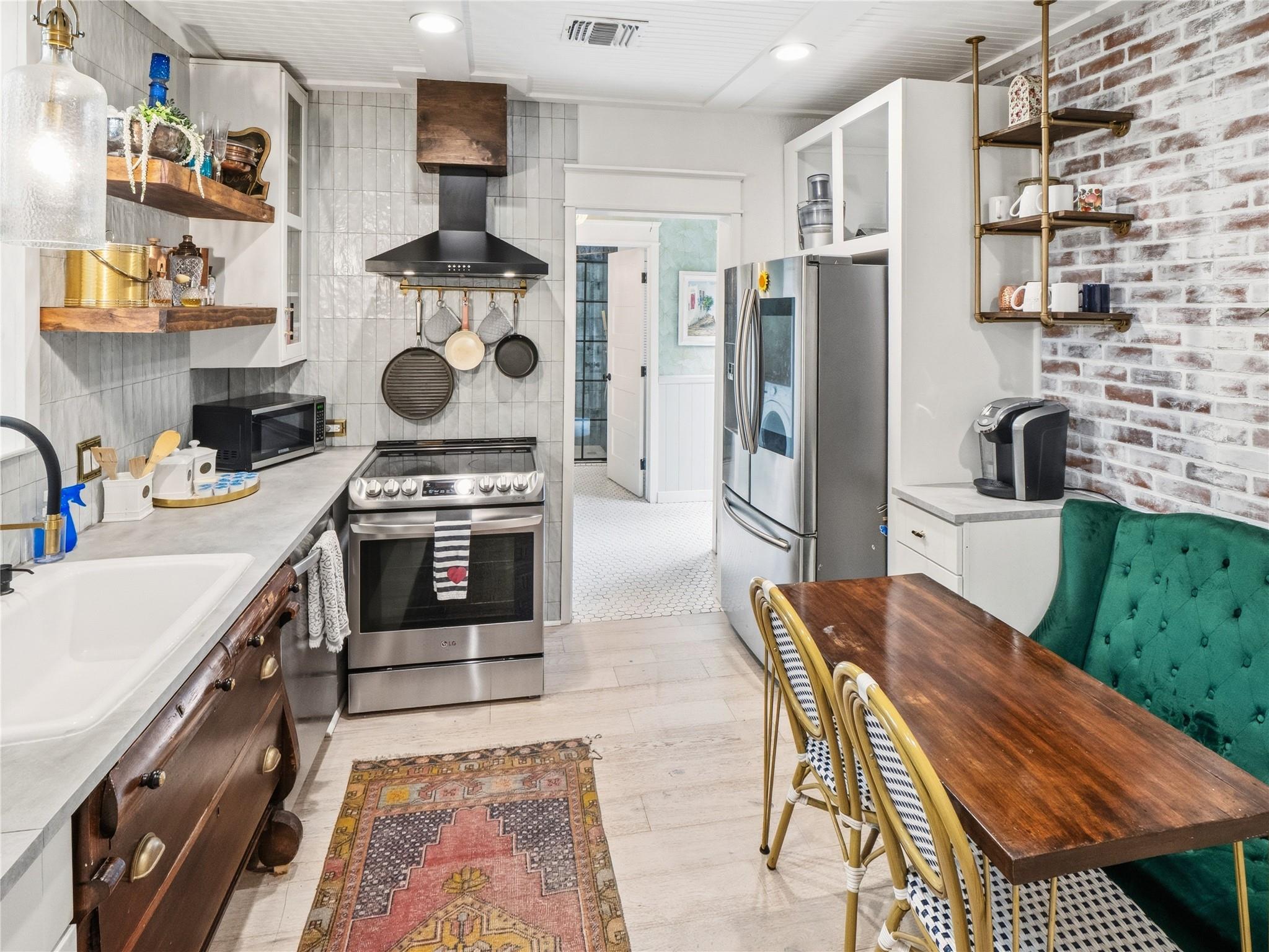 2007 S Church St, Georgetown, TX 78626