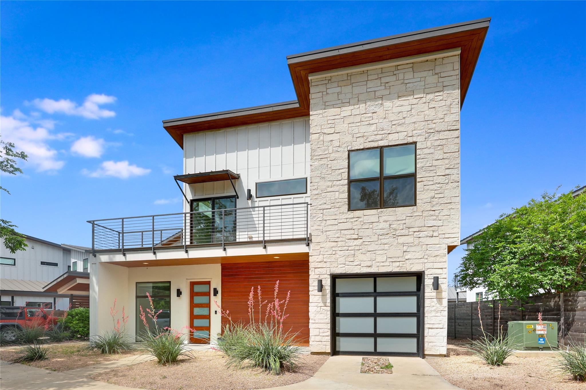 108 Tillery St # 1, Austin, TX 78702