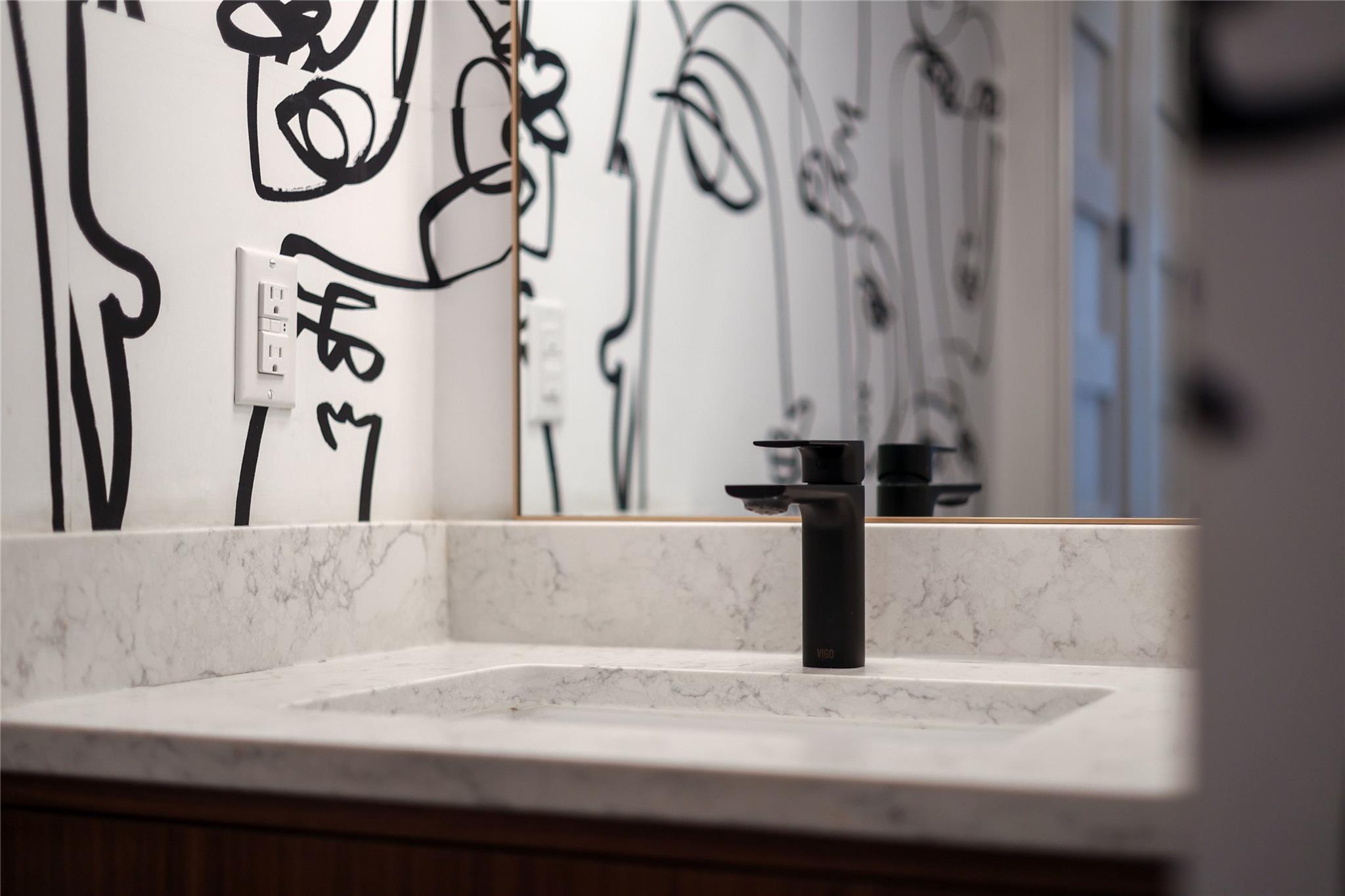 108 Tillery St # 1, Austin, TX 78702