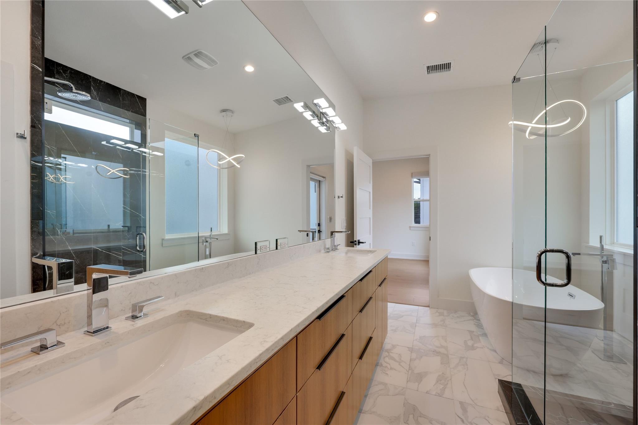 108 Tillery St # 1, Austin, TX 78702