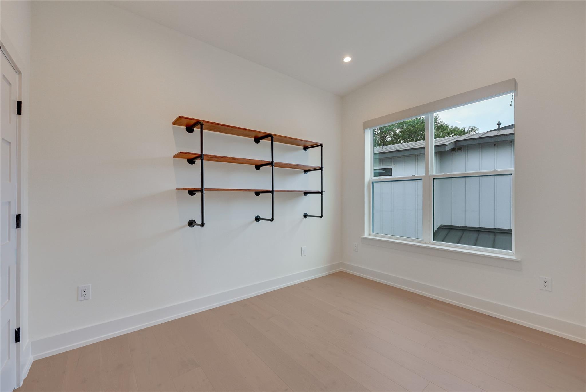 108 Tillery St # 1, Austin, TX 78702