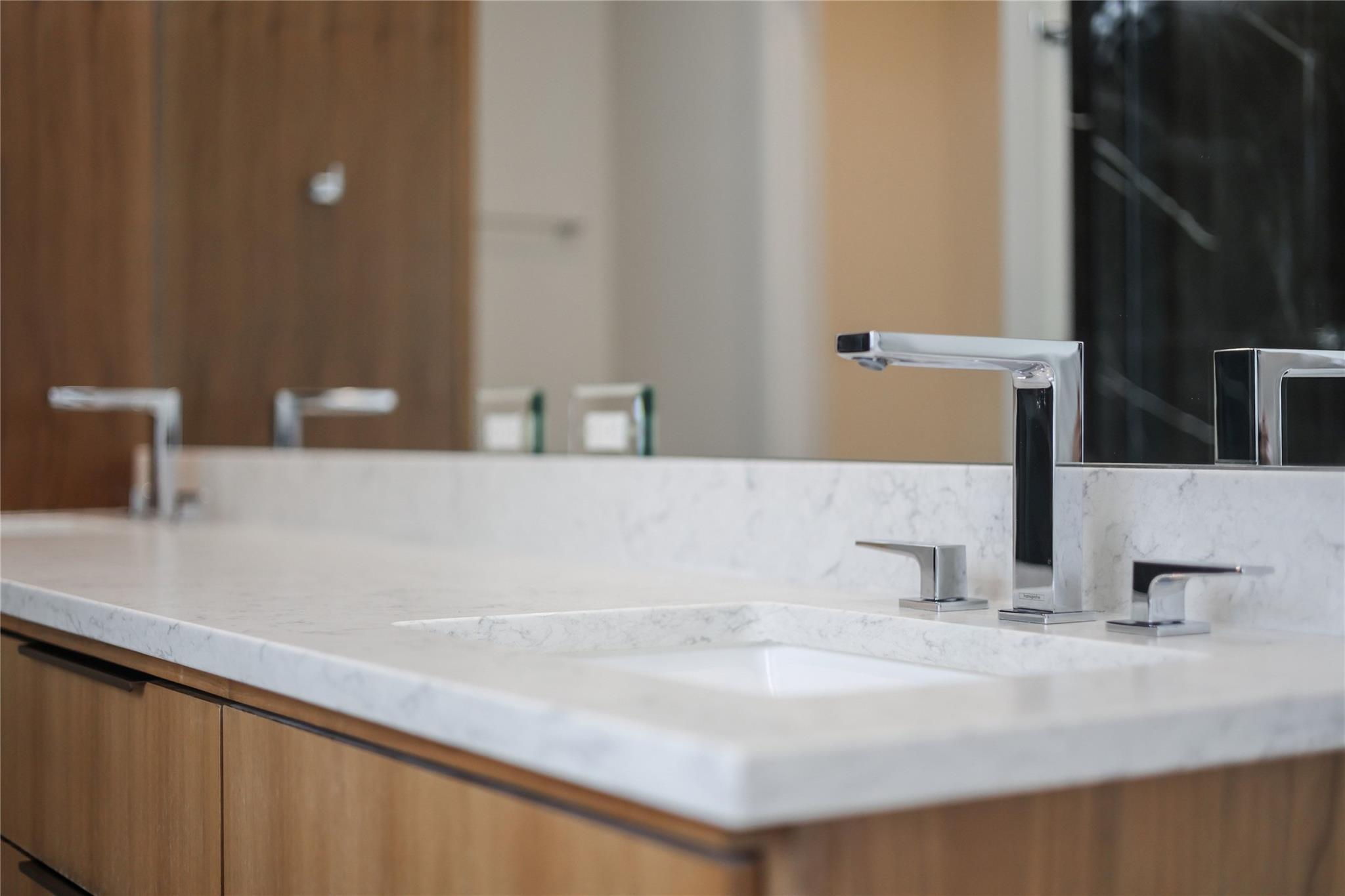 108 Tillery St # 1, Austin, TX 78702