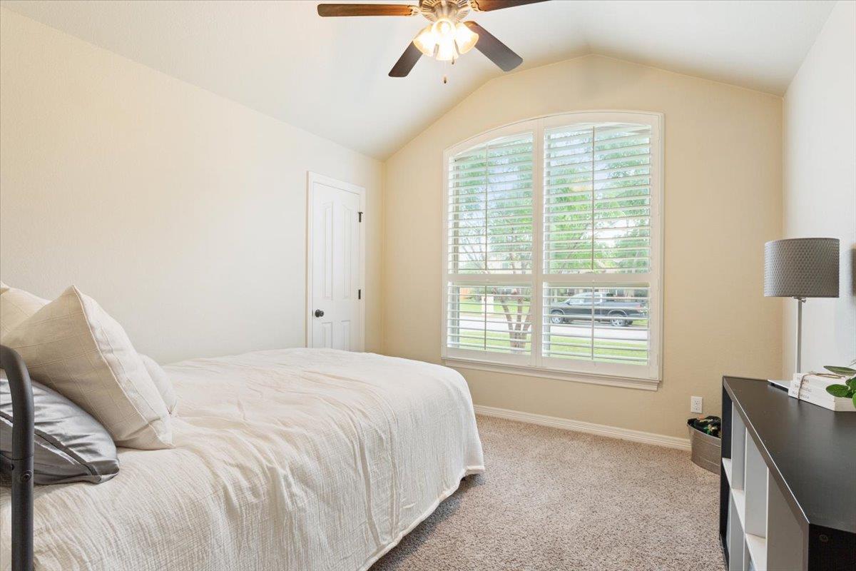 910 Ridgeoak Dr, Belton, TX 76513