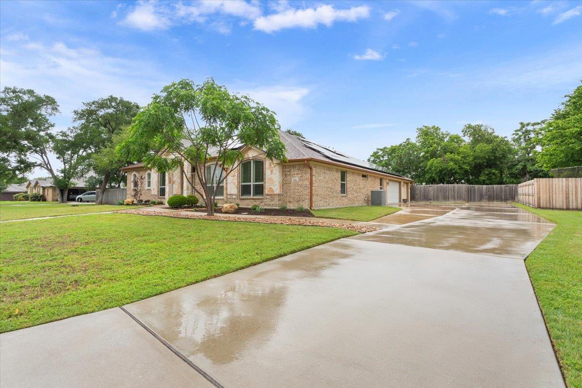 910 Ridgeoak Dr, Belton, TX 76513