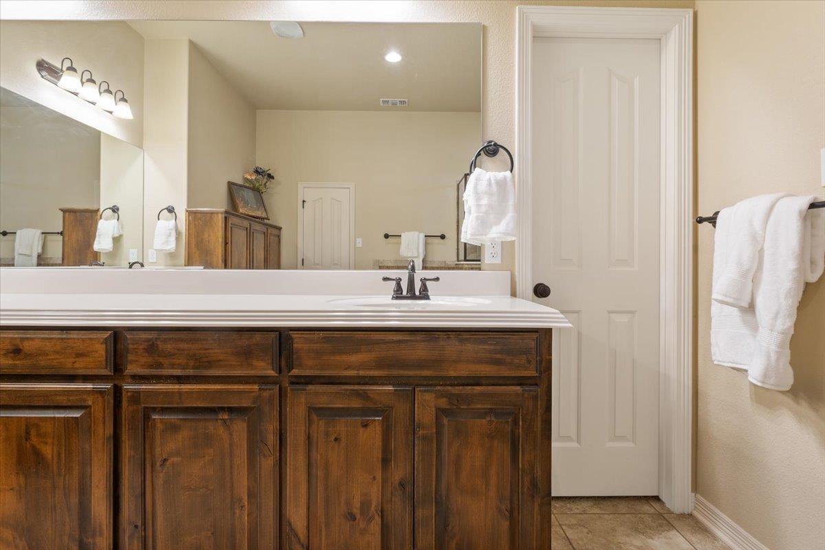 910 Ridgeoak Dr, Belton, TX 76513