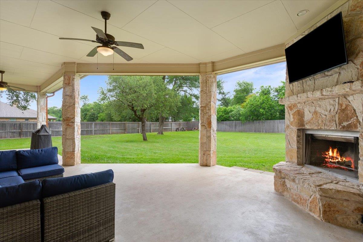 910 Ridgeoak Dr, Belton, TX 76513