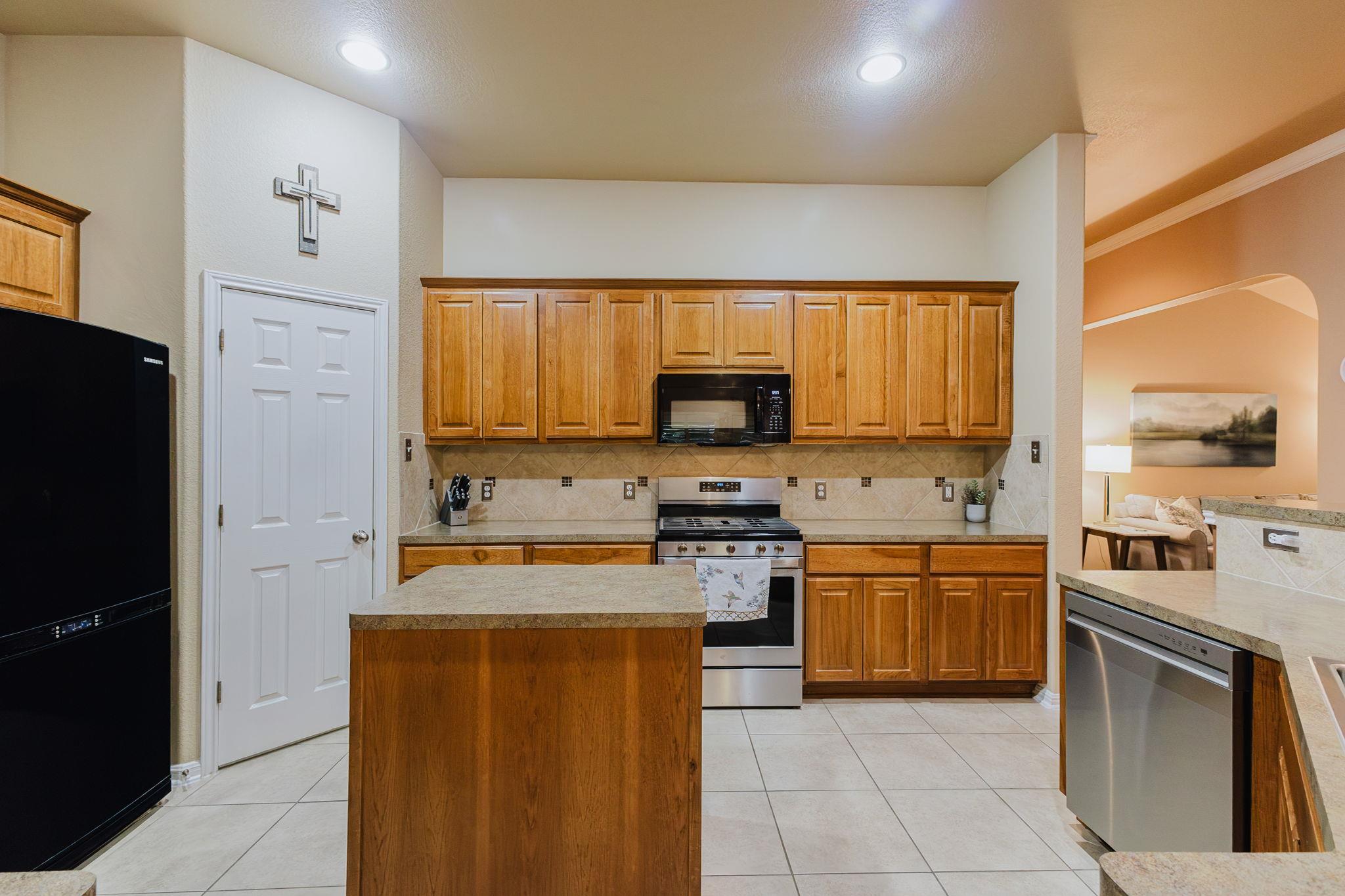 2312 Speidel Dr, Pflugerville, TX 78660