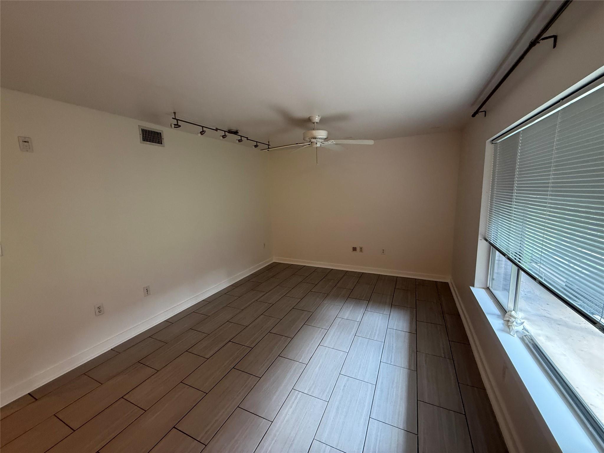 2200 Dickson Dr # 123, Austin, TX 78704