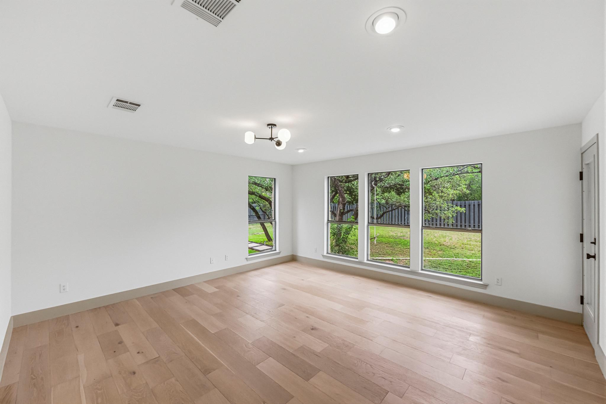 918A Electra, Austin, TX 78734