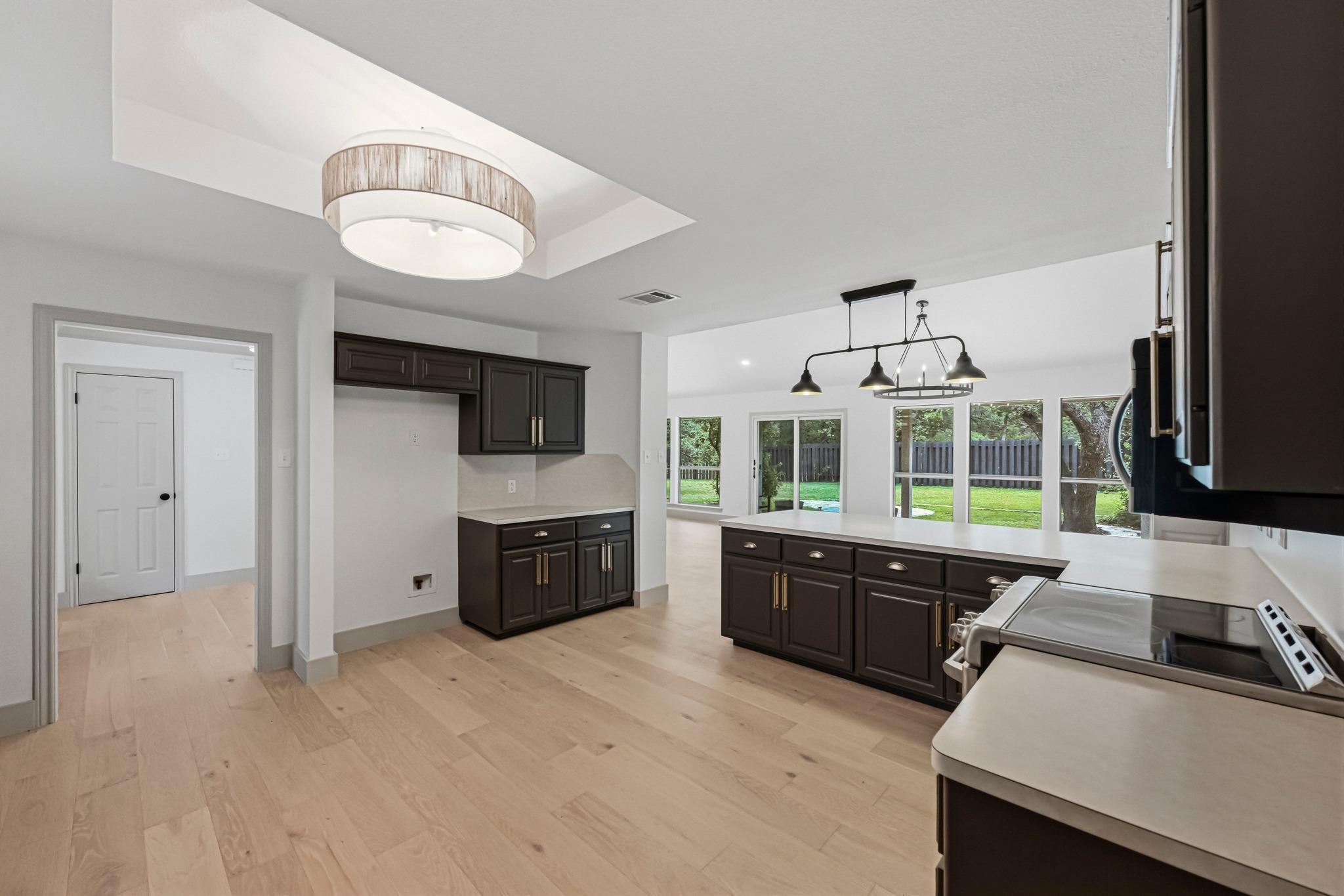 918A Electra, Austin, TX 78734