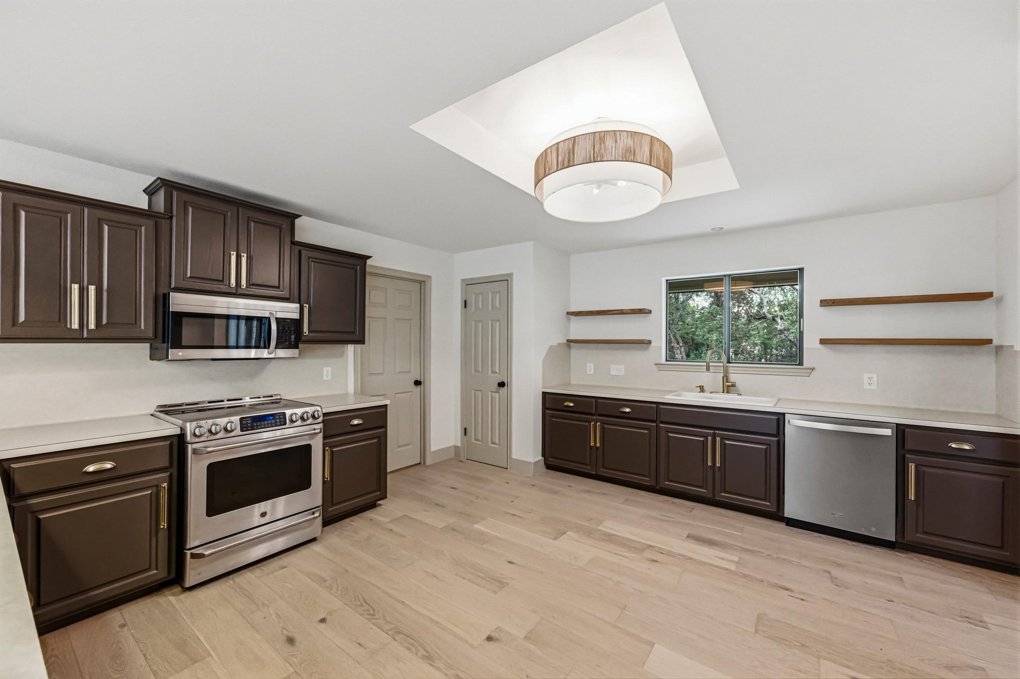 918A Electra, Austin, TX 78734