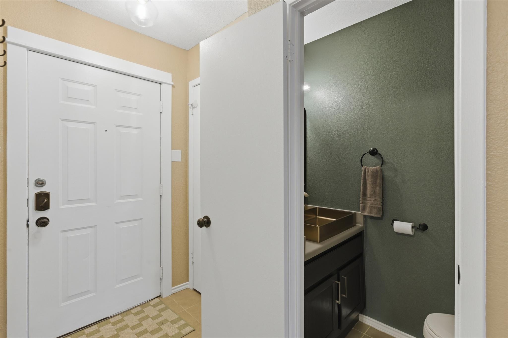 11821 Bittern Holw # 16, Austin, TX 78758