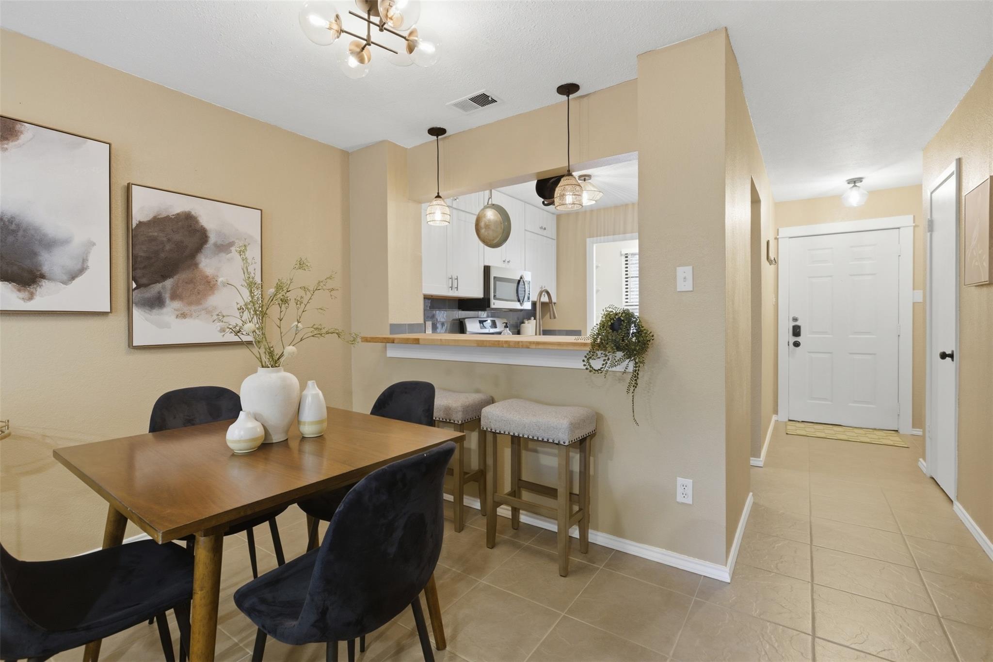 11821 Bittern Holw # 16, Austin, TX 78758