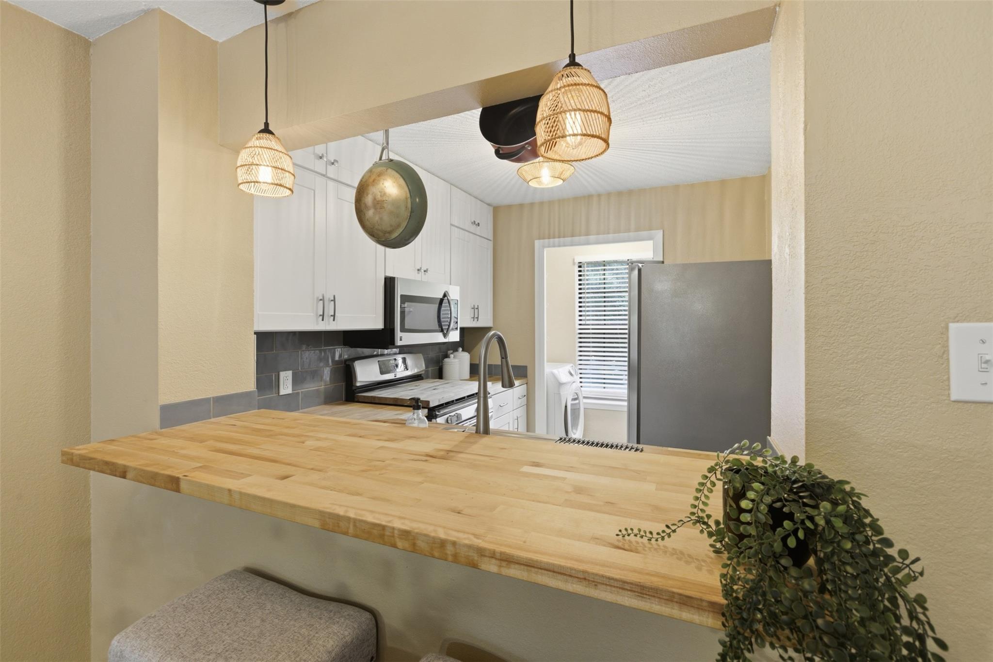 11821 Bittern Holw # 16, Austin, TX 78758