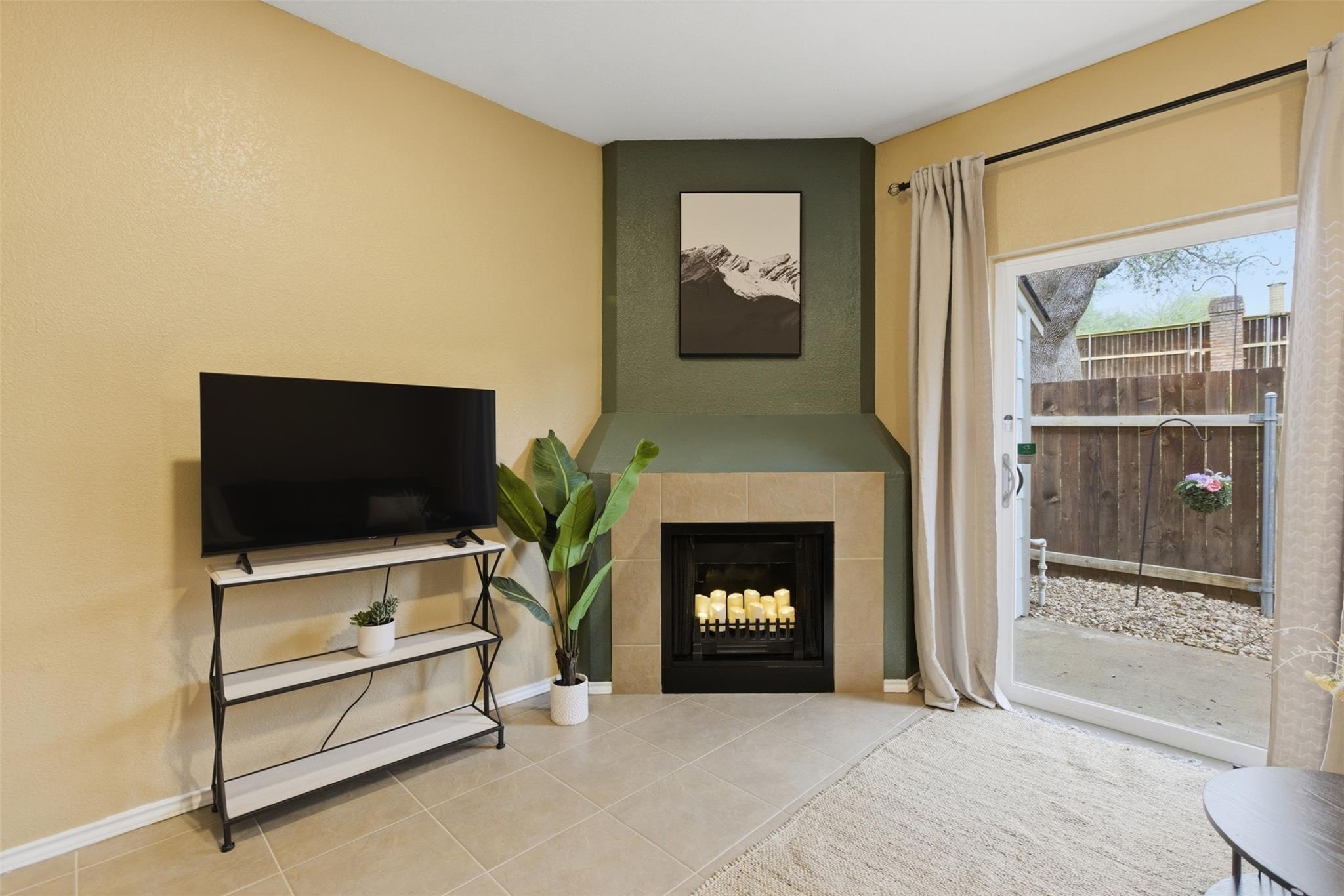 11821 Bittern Holw # 16, Austin, TX 78758