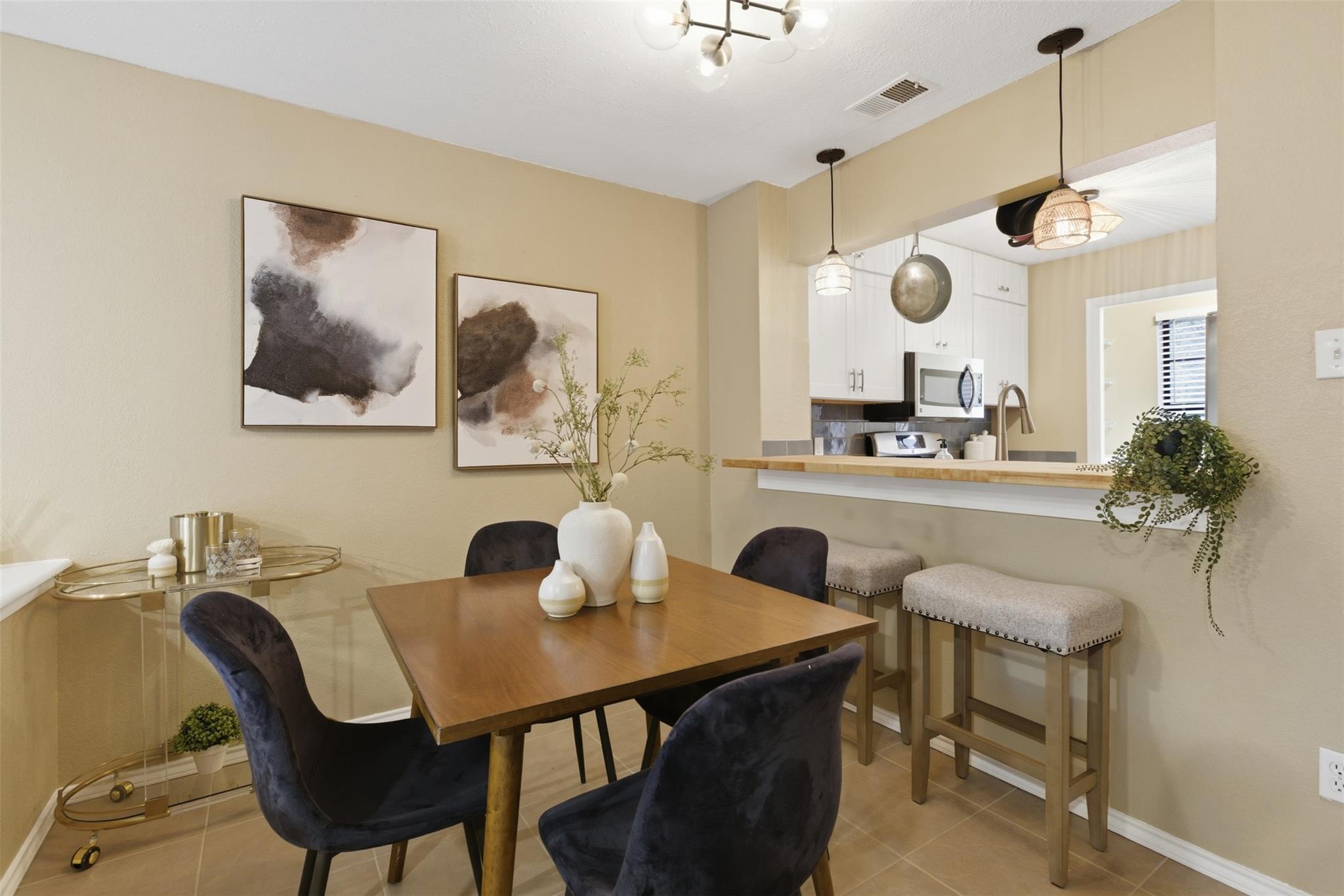 11821 Bittern Holw # 16, Austin, TX 78758