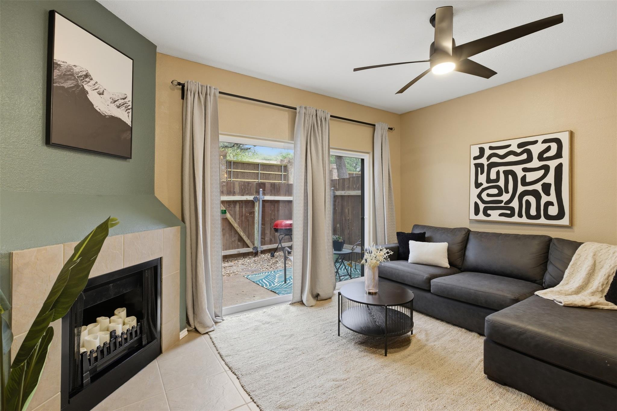 11821 Bittern Holw # 16, Austin, TX 78758