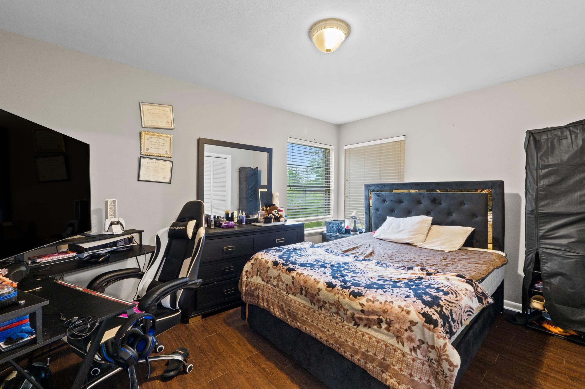 203 E Lola Dr, Austin, TX 78753