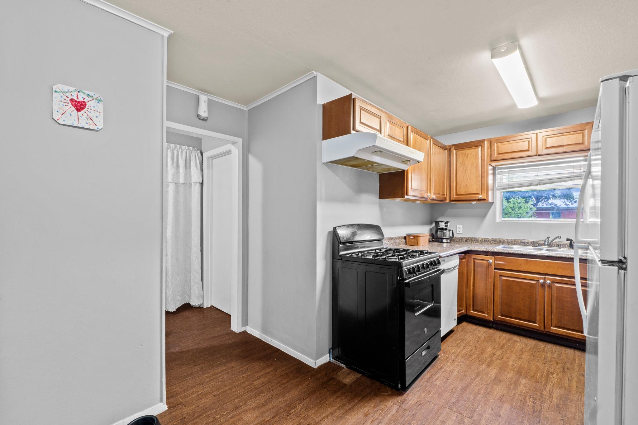 203 E Lola Dr, Austin, TX 78753